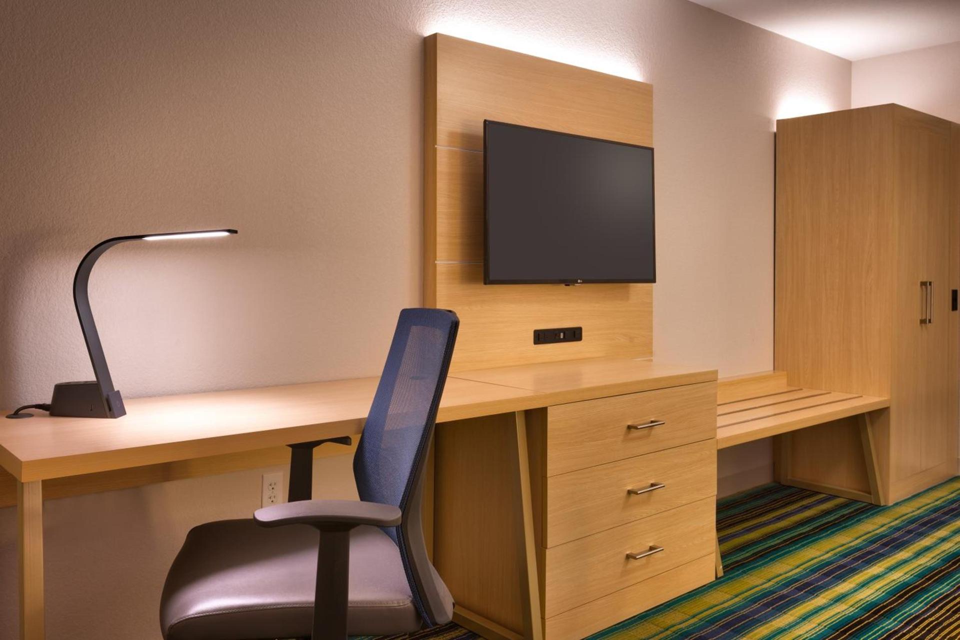 Holiday Inn Express & Suites Phoenix West - Buckeye by IHG photo 32