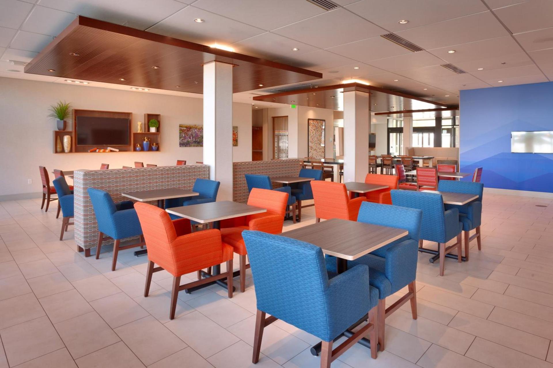 Holiday Inn Express & Suites Phoenix West - Buckeye by IHG photo 31
