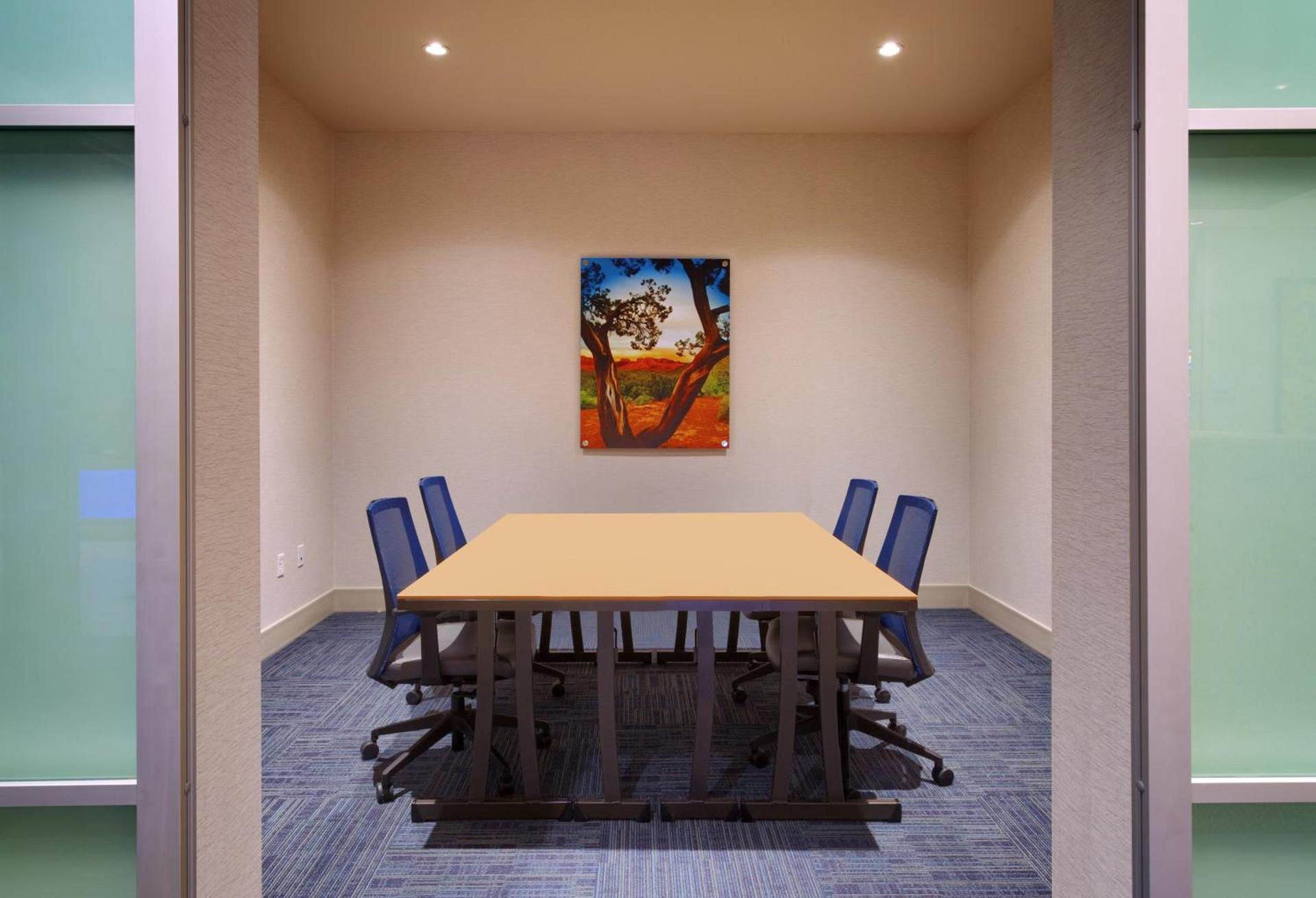 Holiday Inn Express & Suites Phoenix West - Buckeye by IHG photo 2