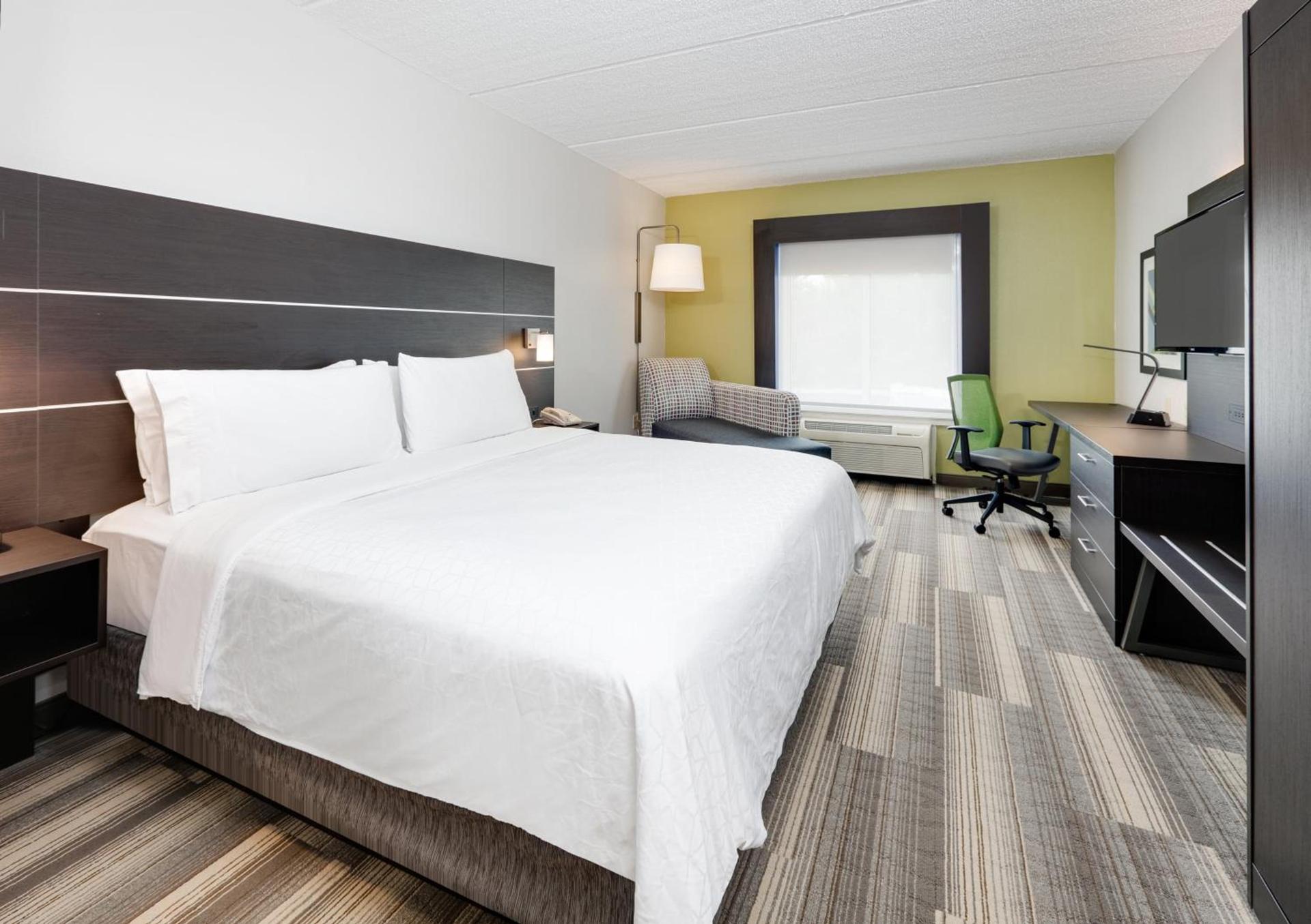 Holiday Inn Express Hotel & Suites Dublin by IHG photo 30