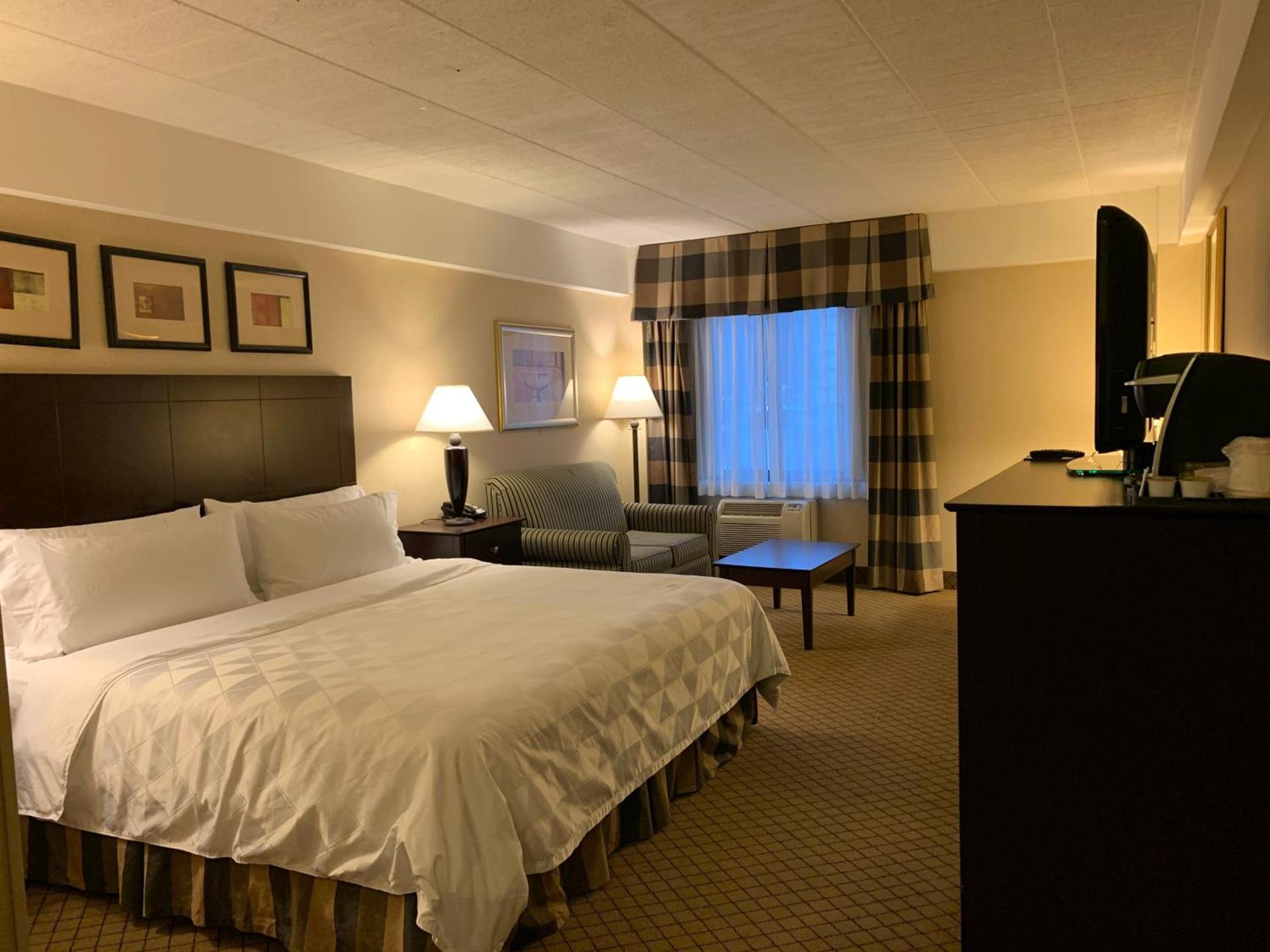 Holiday Inn Johnstown-Downtown by IHG photo 40