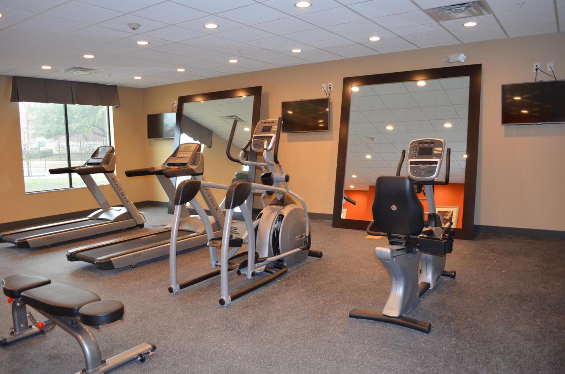 Holiday Inn Express & Suites Austin South by IHG photo 27