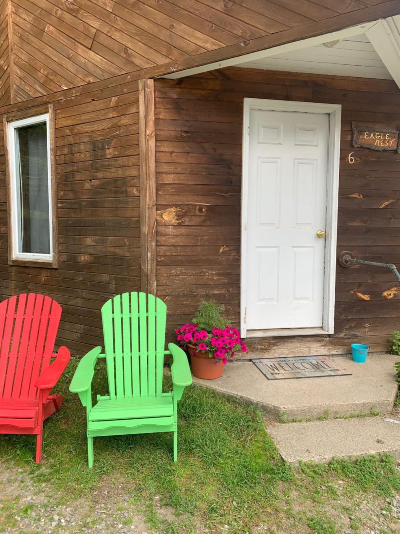 Pine Crest Motel & Cabins photo 55