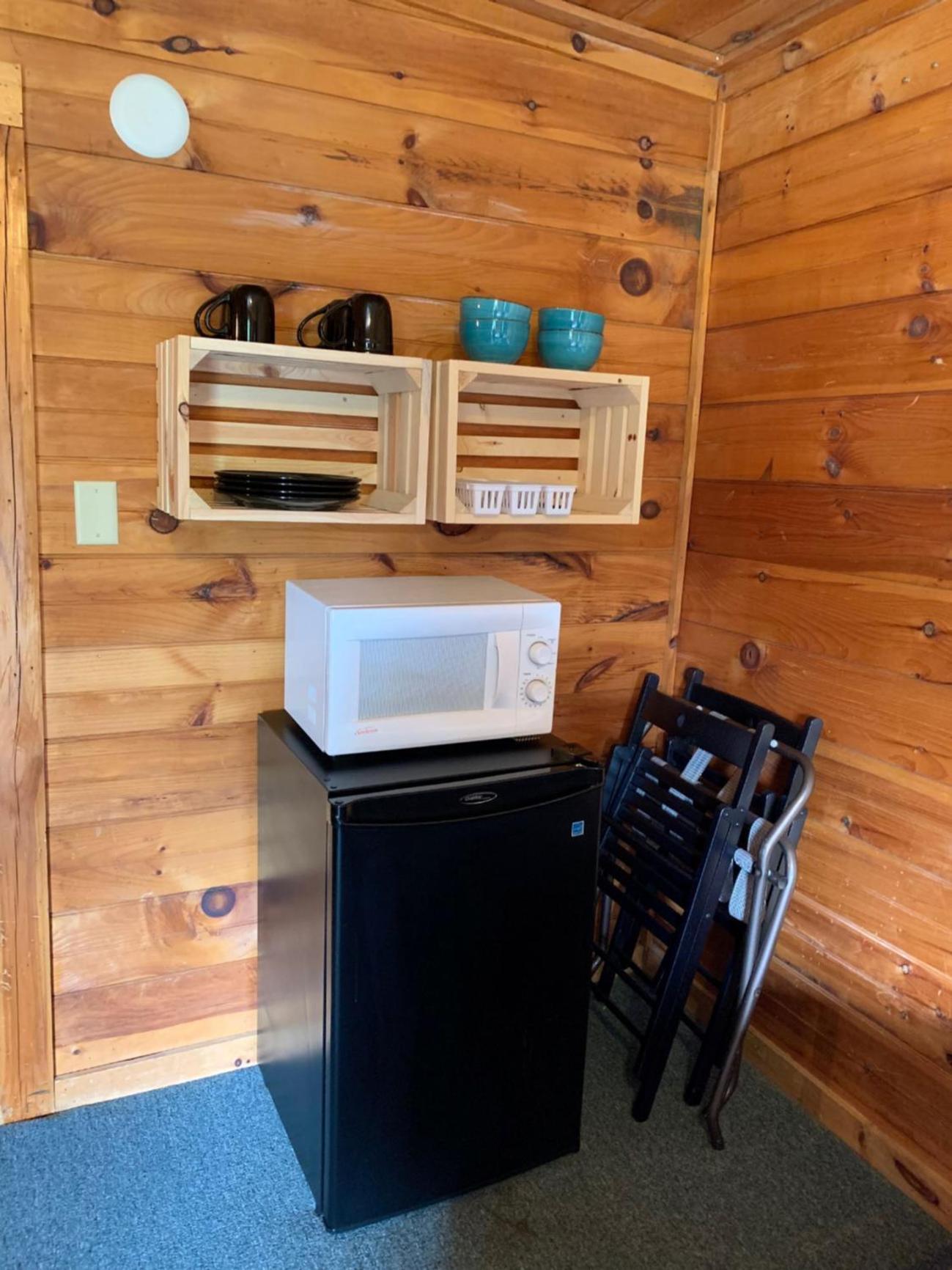 Pine Crest Motel & Cabins photo 61