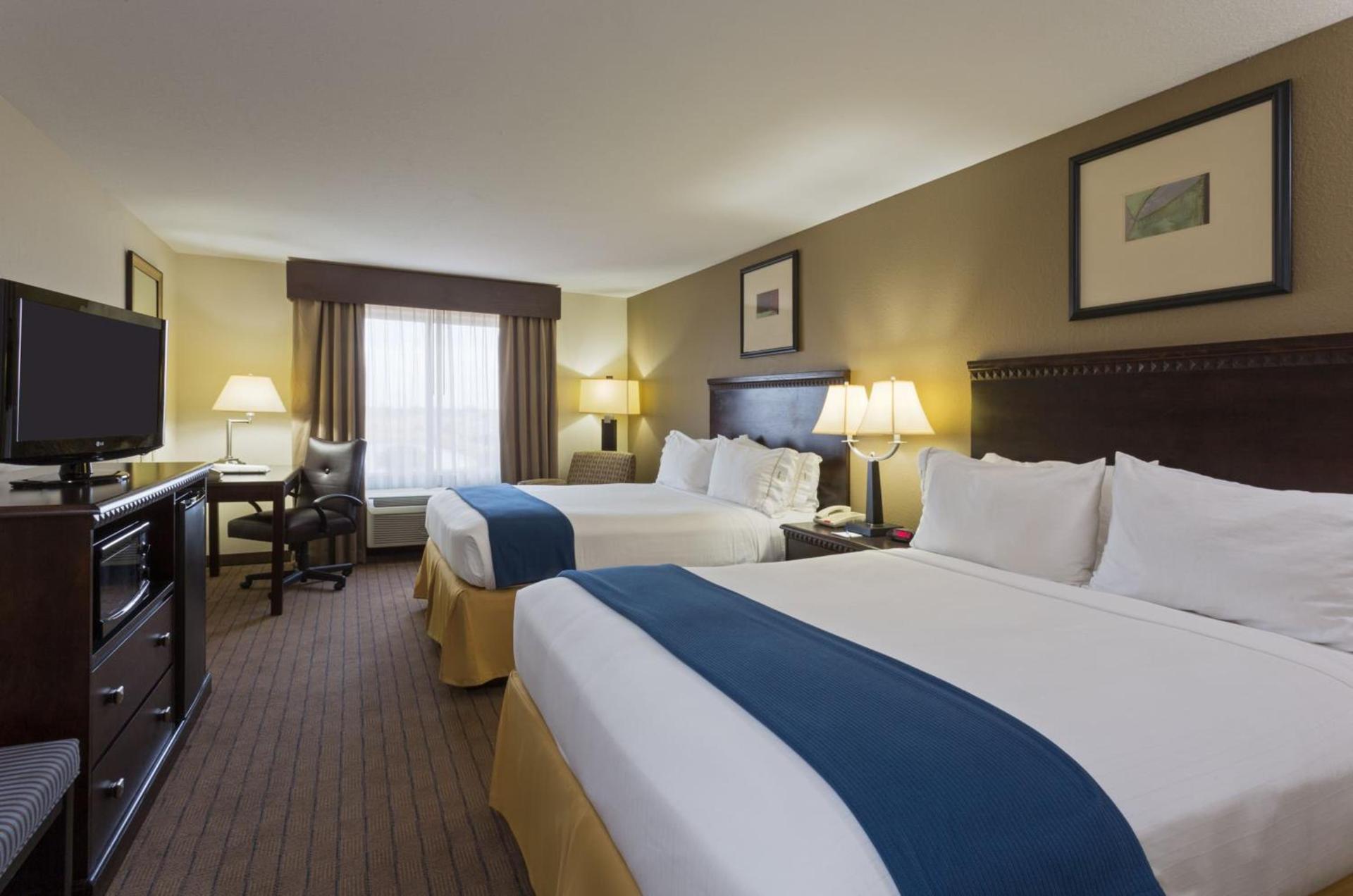 Holiday Inn Express & Suites Moultrie by IHG photo 40