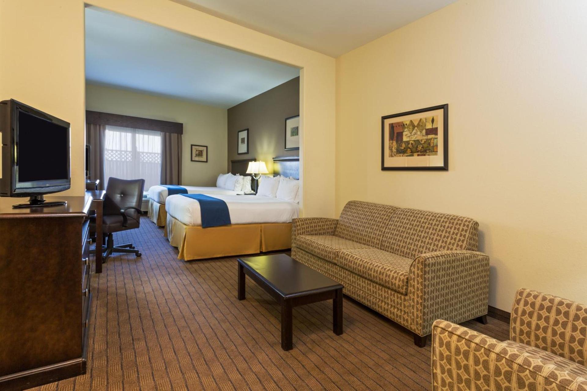 Holiday Inn Express & Suites Moultrie by IHG photo 32