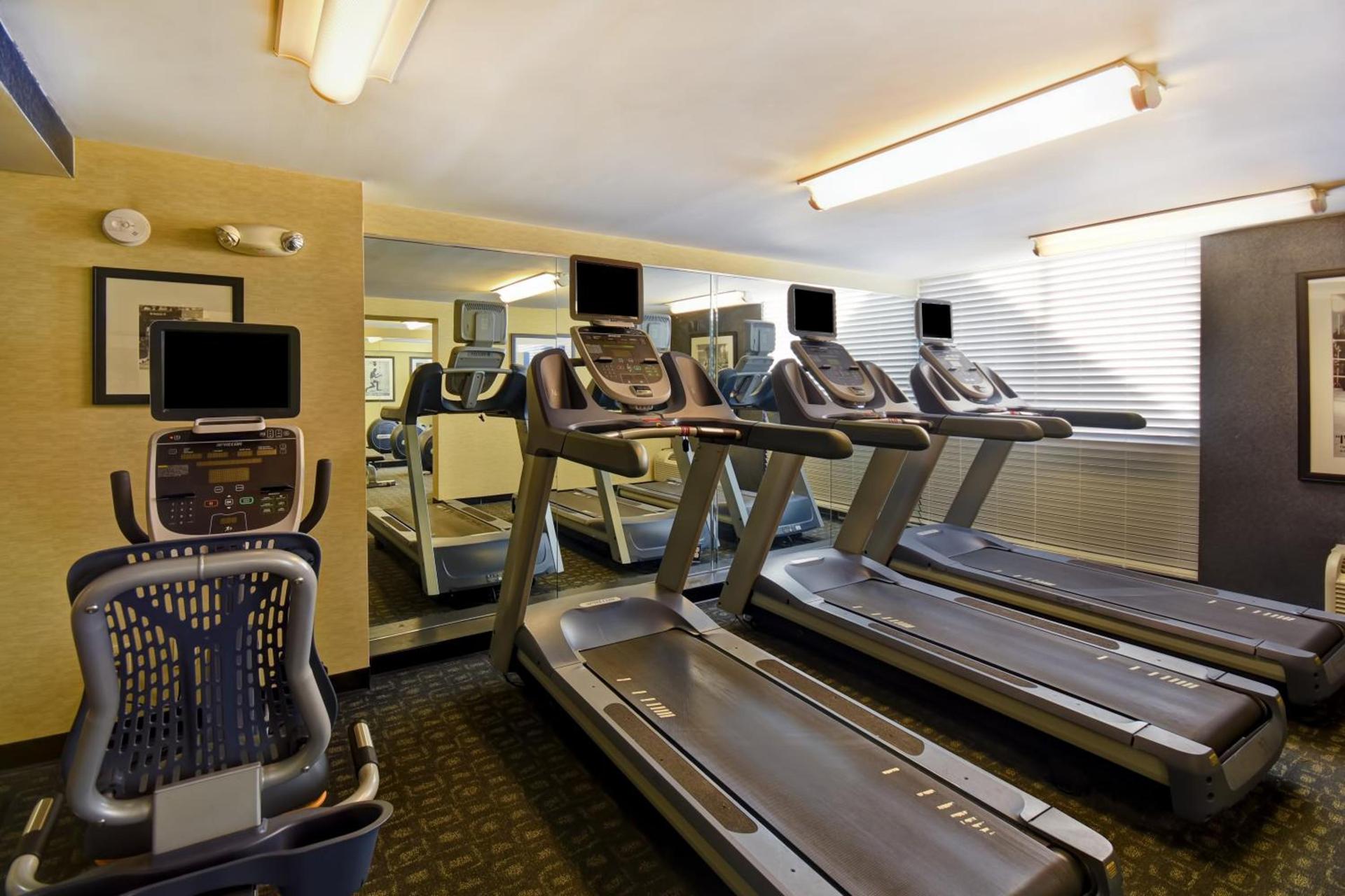 Holiday Inn Cincinnati-Riverfront by IHG photo 20