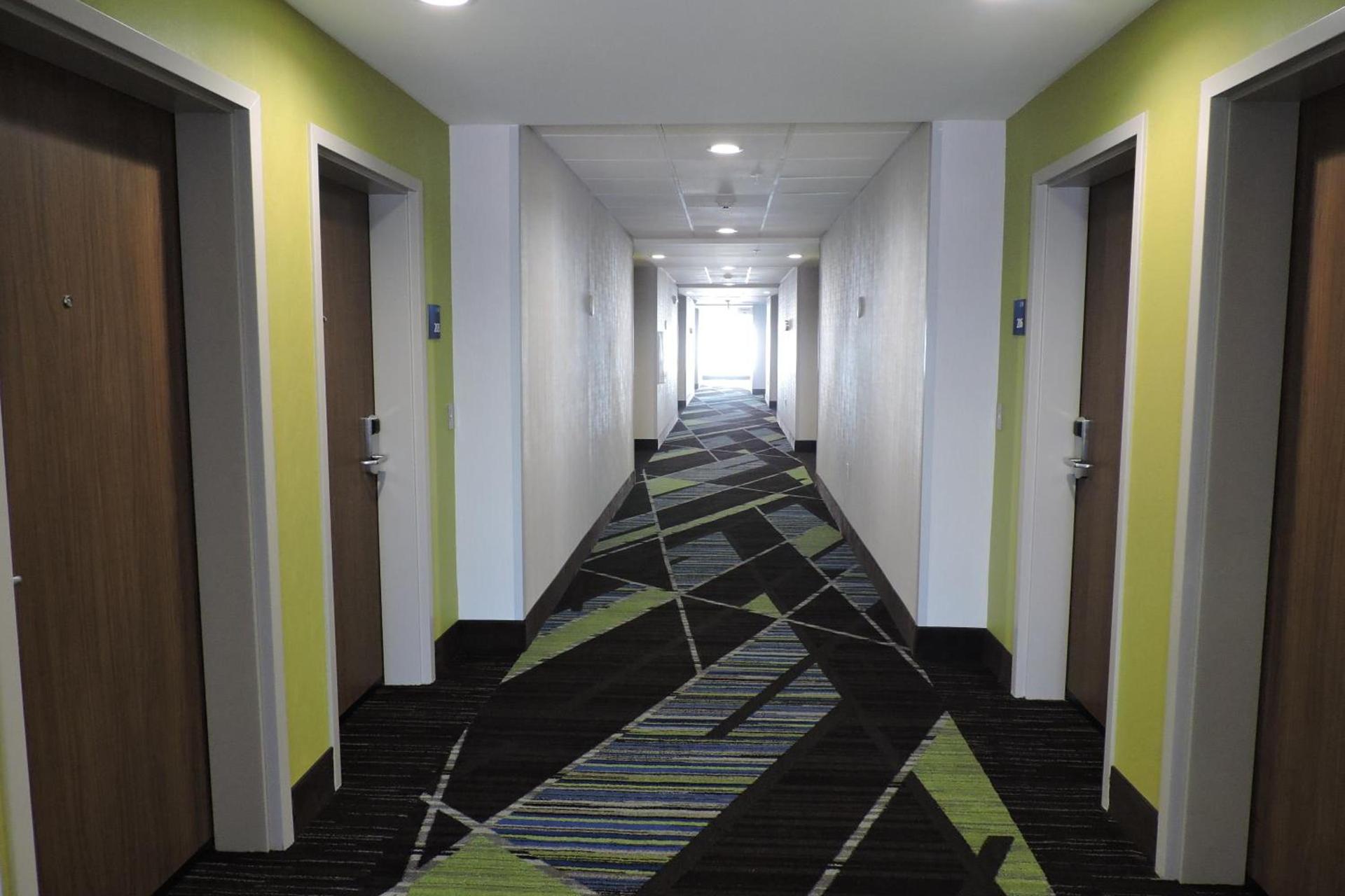 Holiday Inn Express & Suites Moore by IHG photo 24