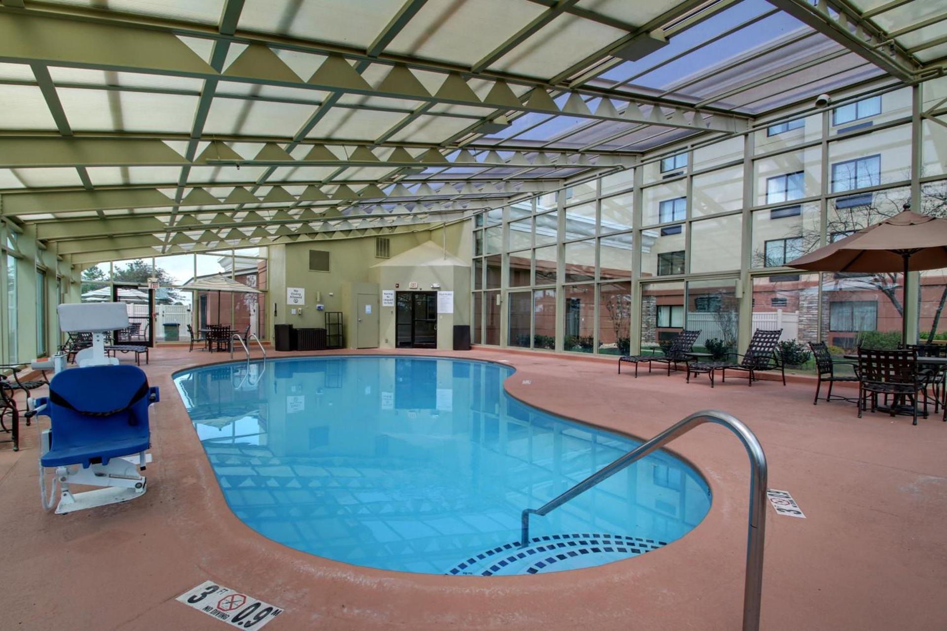 Holiday Inn Express Hotel Fort Campbell-Oak Grove by IHG photo 35