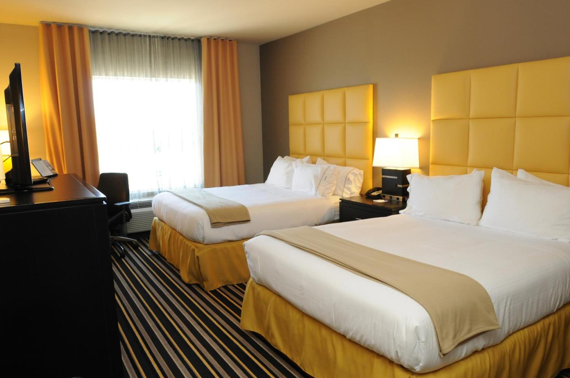 Holiday Inn Express Covington-Madisonville by IHG photo 21