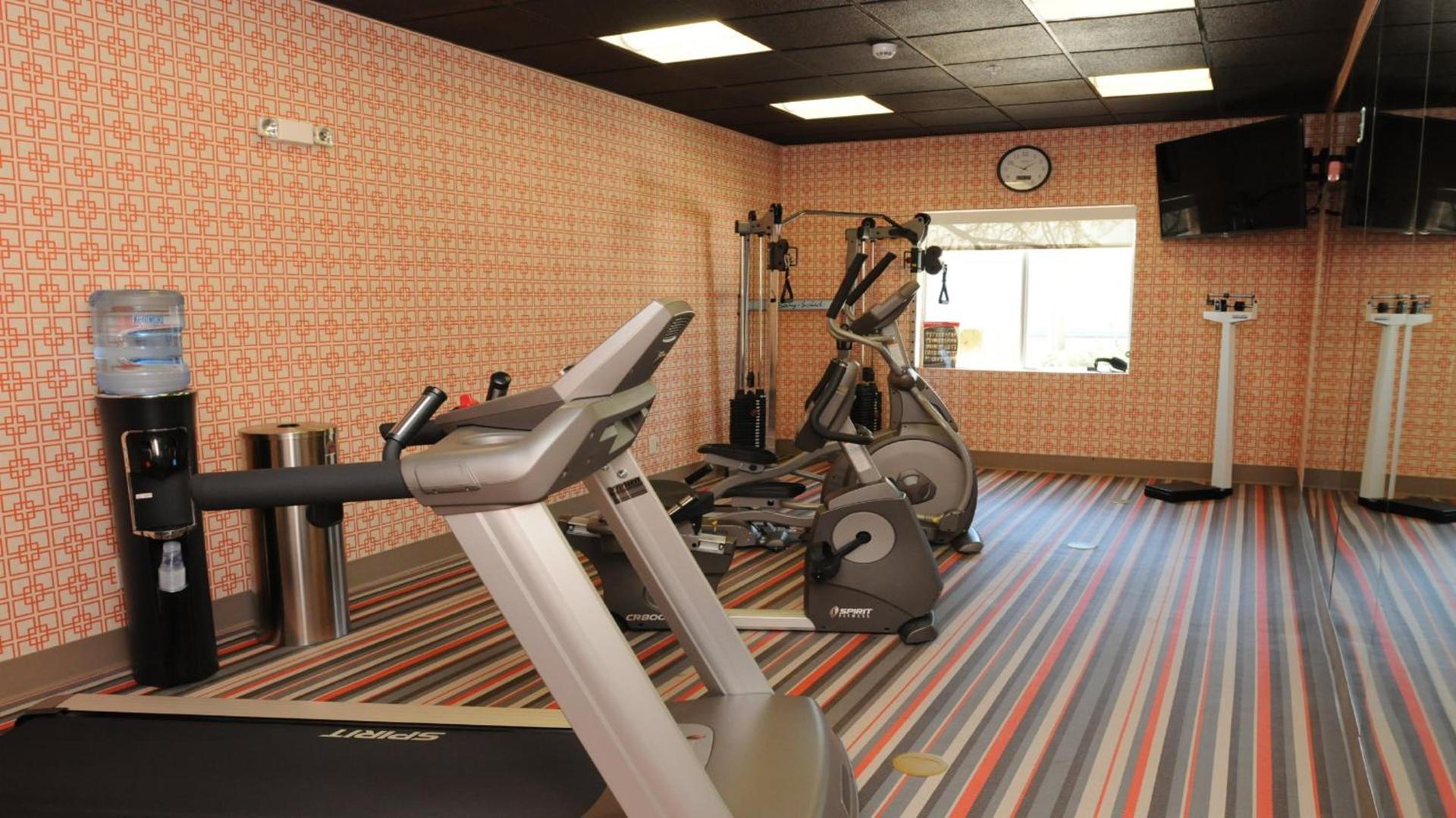 Holiday Inn Express Covington-Madisonville by IHG photo 7