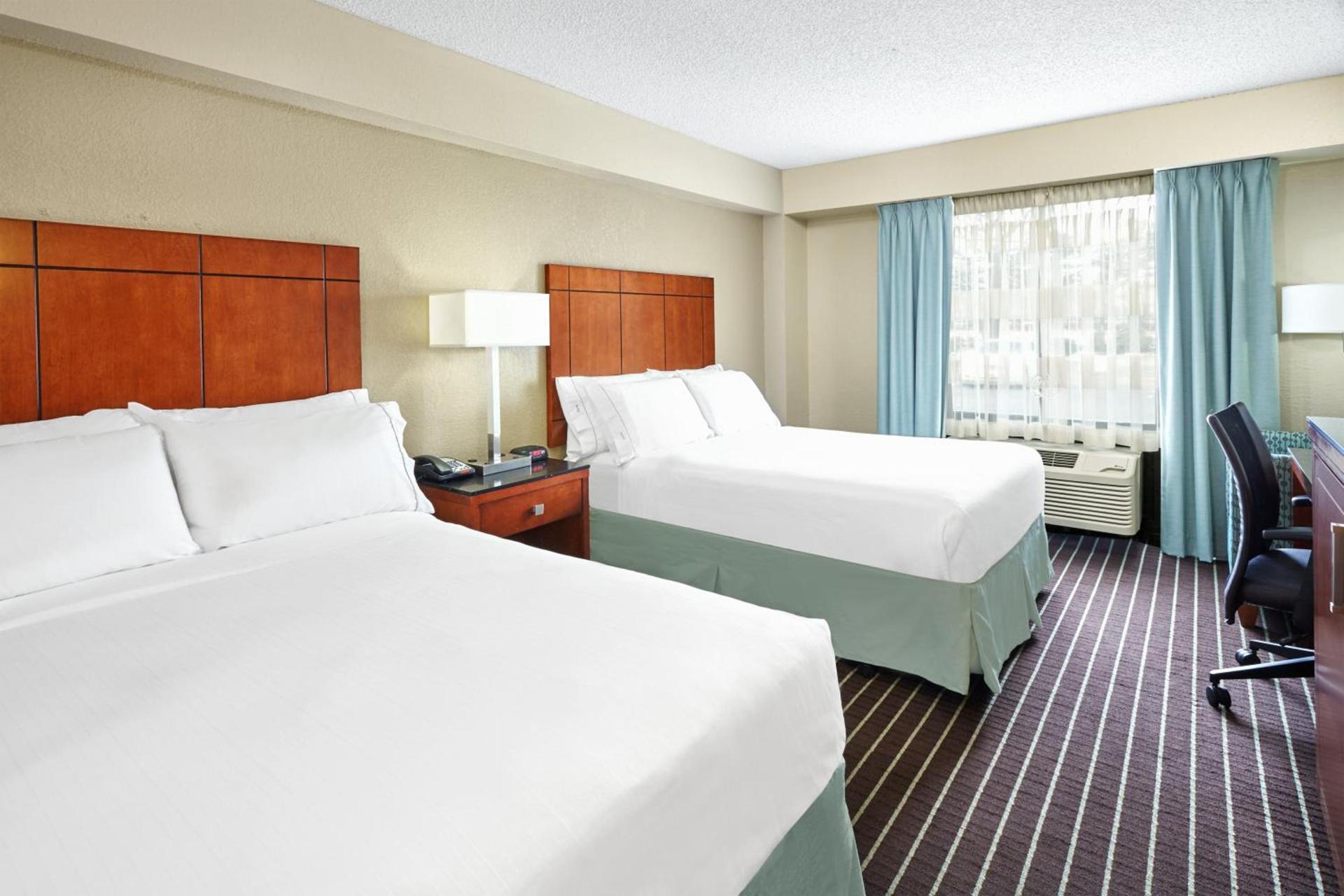 Holiday Inn Express Hotels- Hampton by IHG photo 18