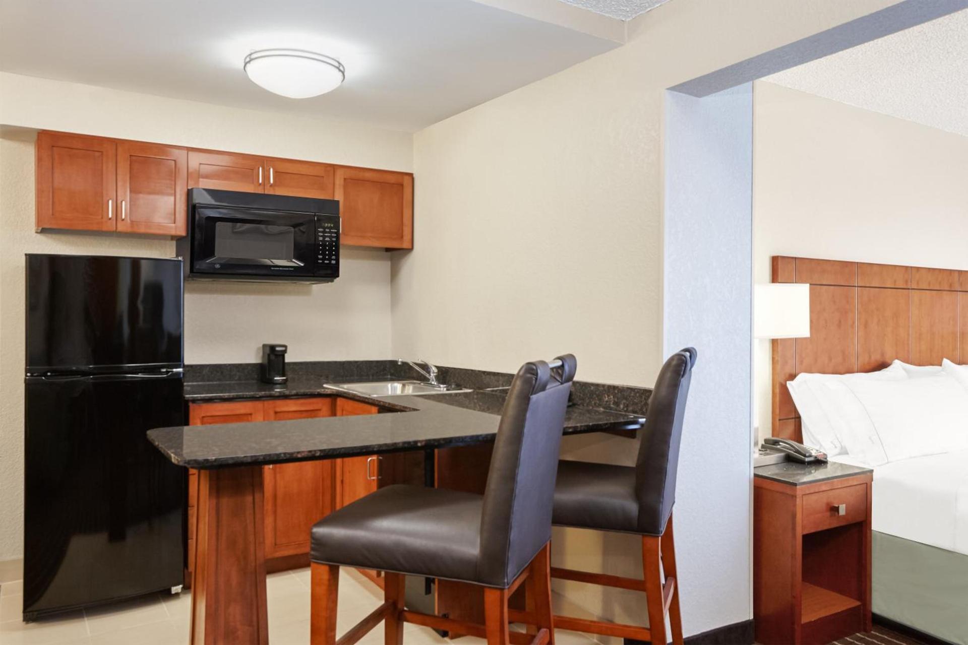 Holiday Inn Express Hotels- Hampton by IHG photo 13