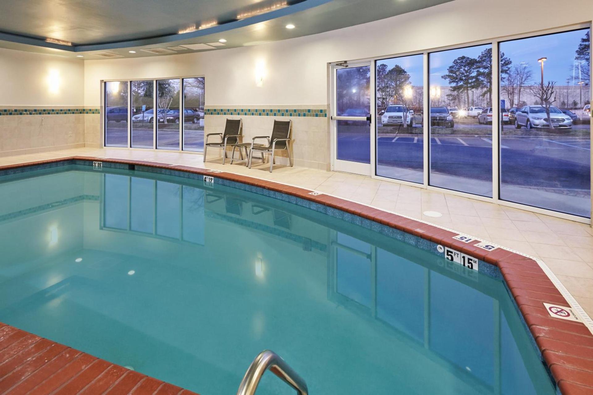 Holiday Inn Express Hotels- Hampton by IHG photo 39