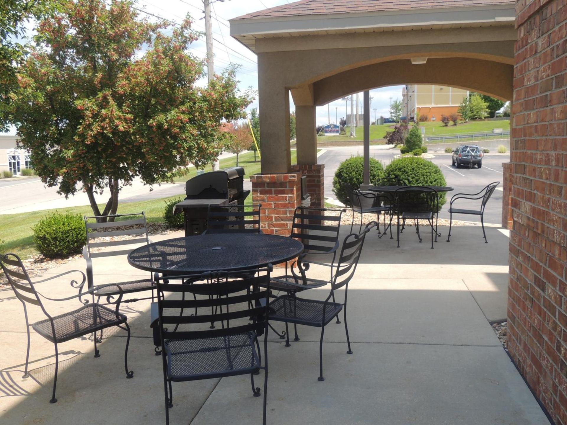 Candlewood Suites St. Robert by IHG photo 10