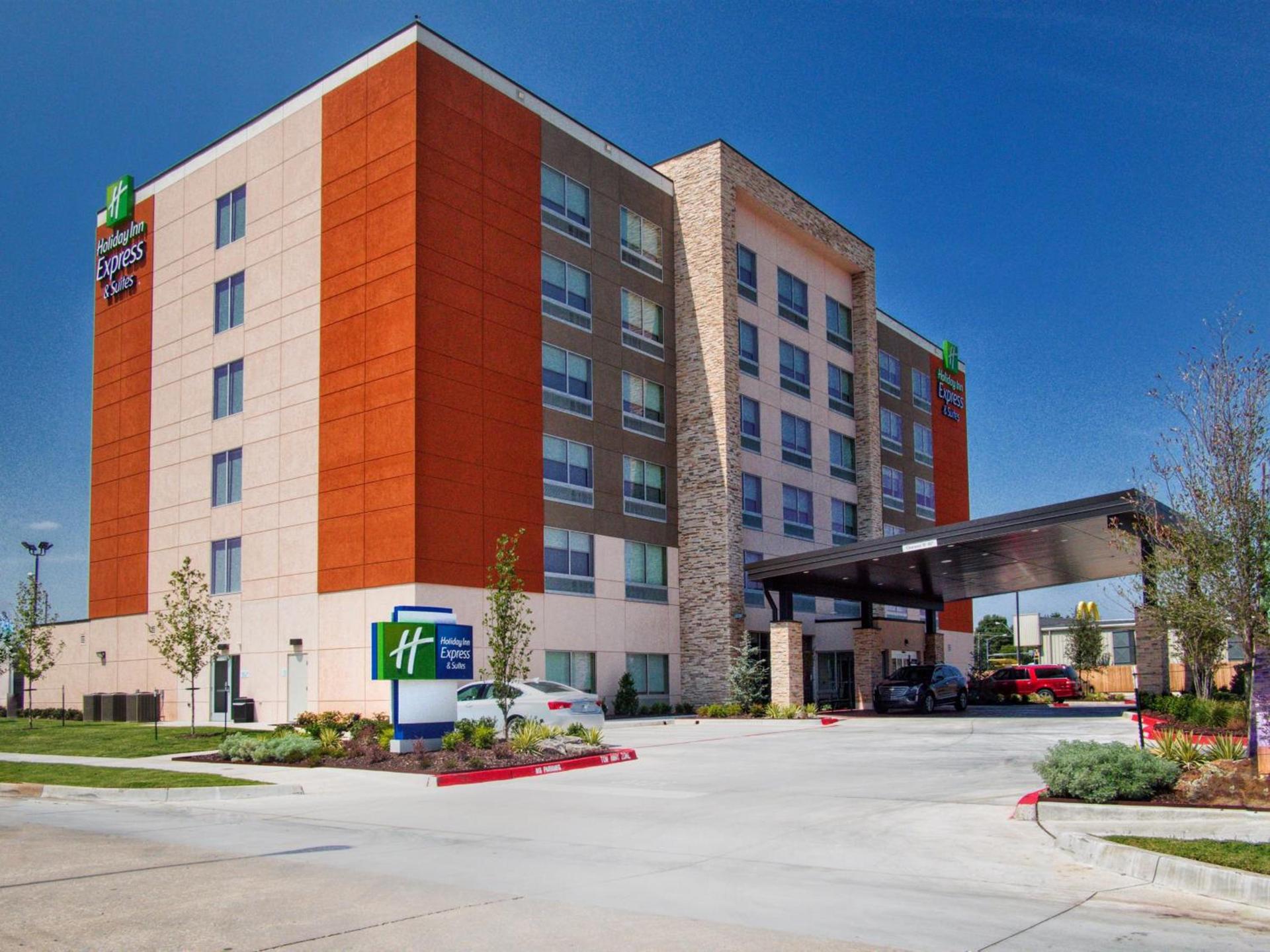 Holiday Inn Express & Suites Moore by IHG — hotel in Moore