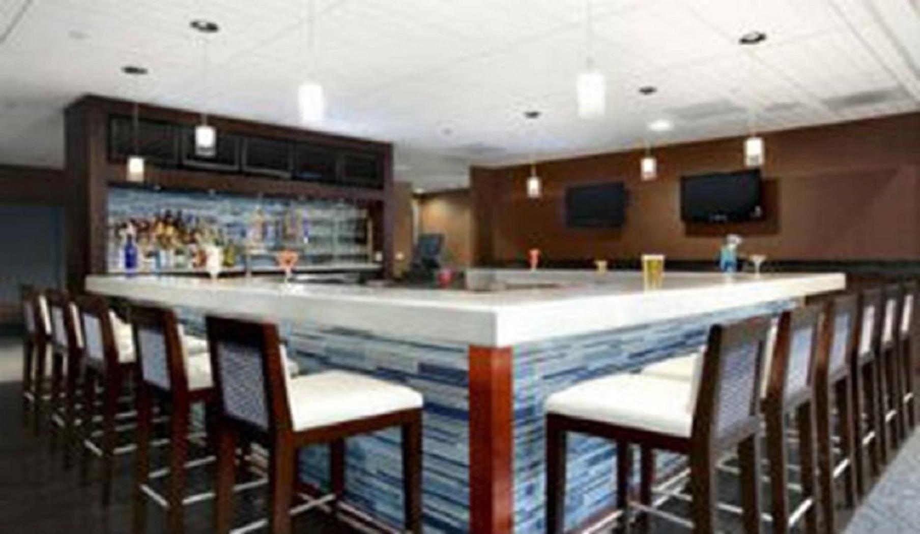 Ontario Airport Hotel & Conference Center photo 12