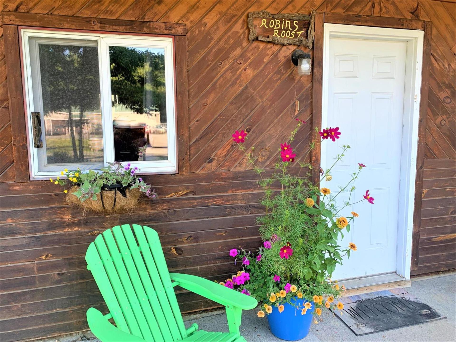 Pine Crest Motel & Cabins photo 37