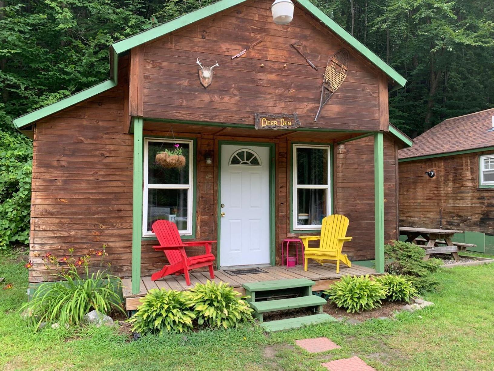 Pine Crest Motel & Cabins photo 29