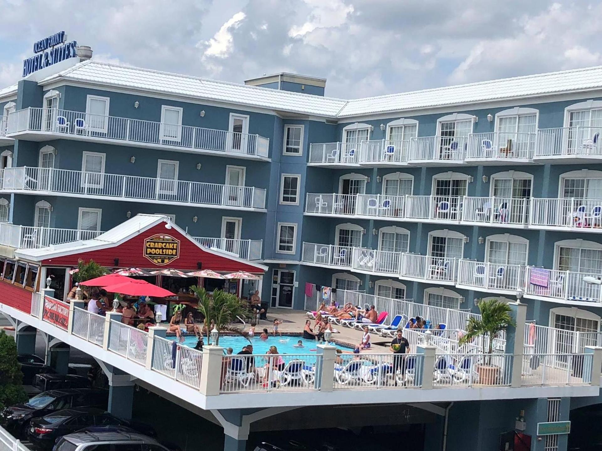 Tidelands Caribbean Boardwalk Hotel and Suites photo 12