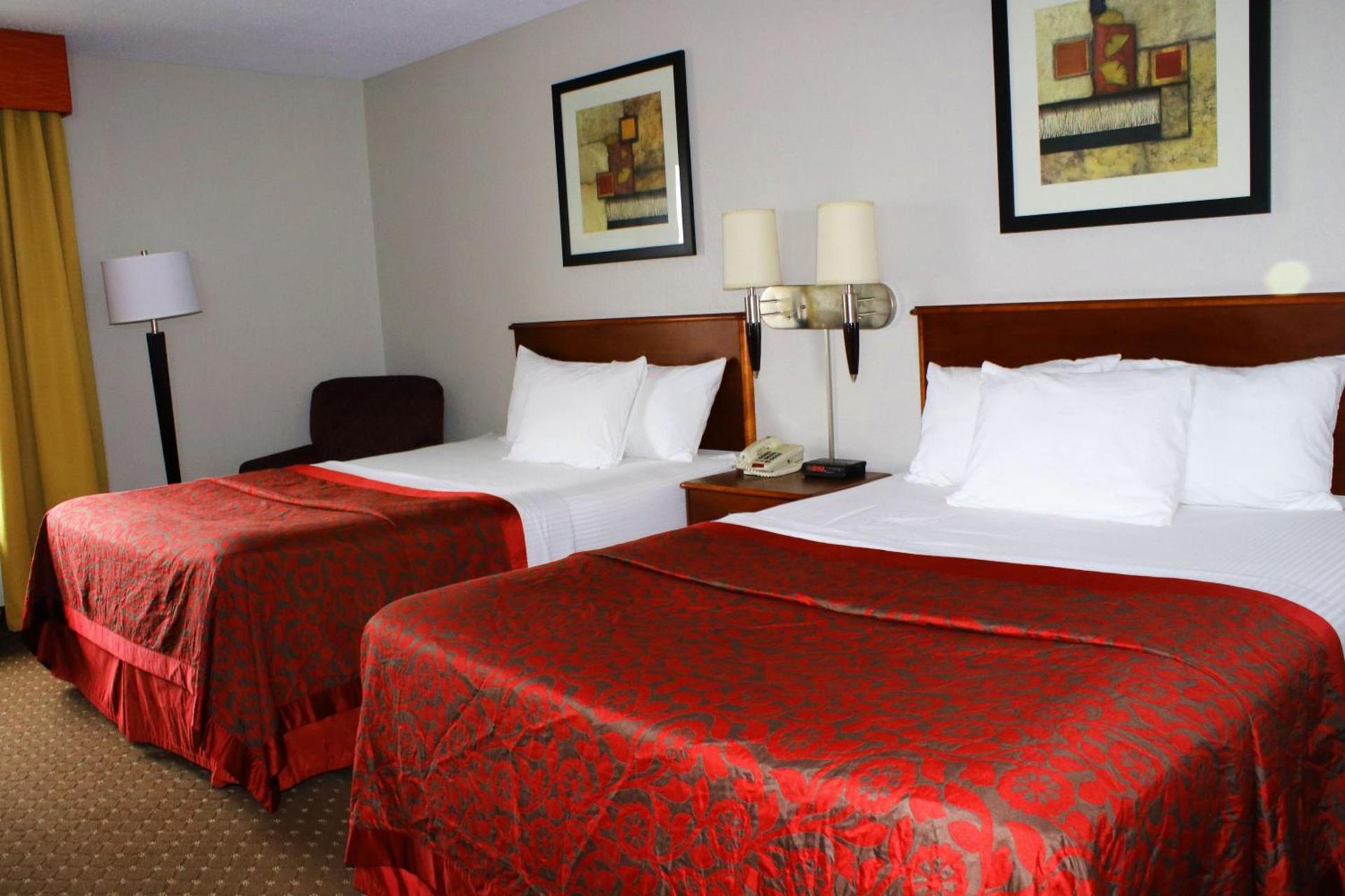 Days Inn & Suites by Wyndham Bloomington/Normal IL photo 25