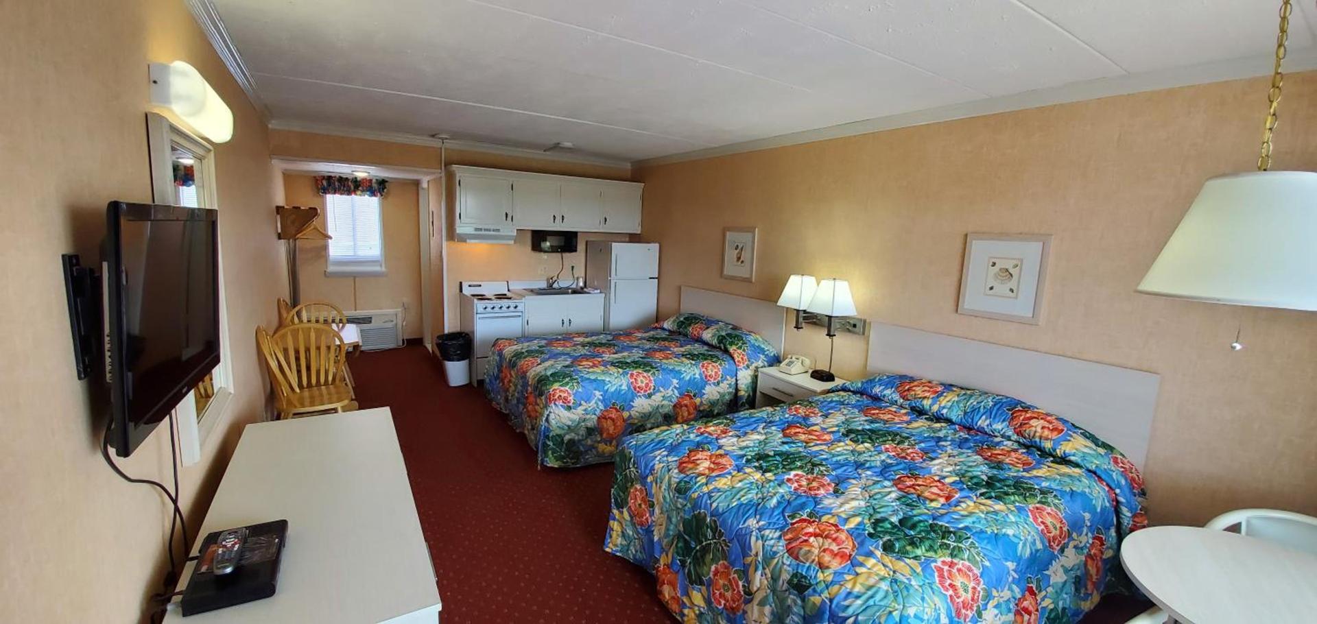 Shangri-La Motel photo 13