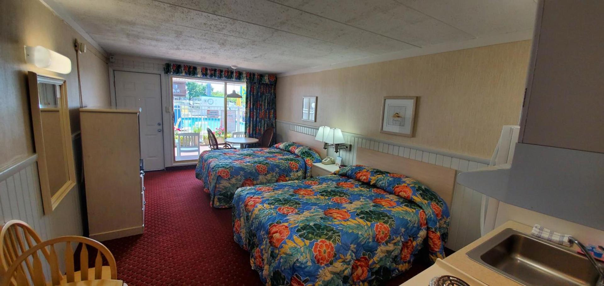 Shangri-La Motel photo 8