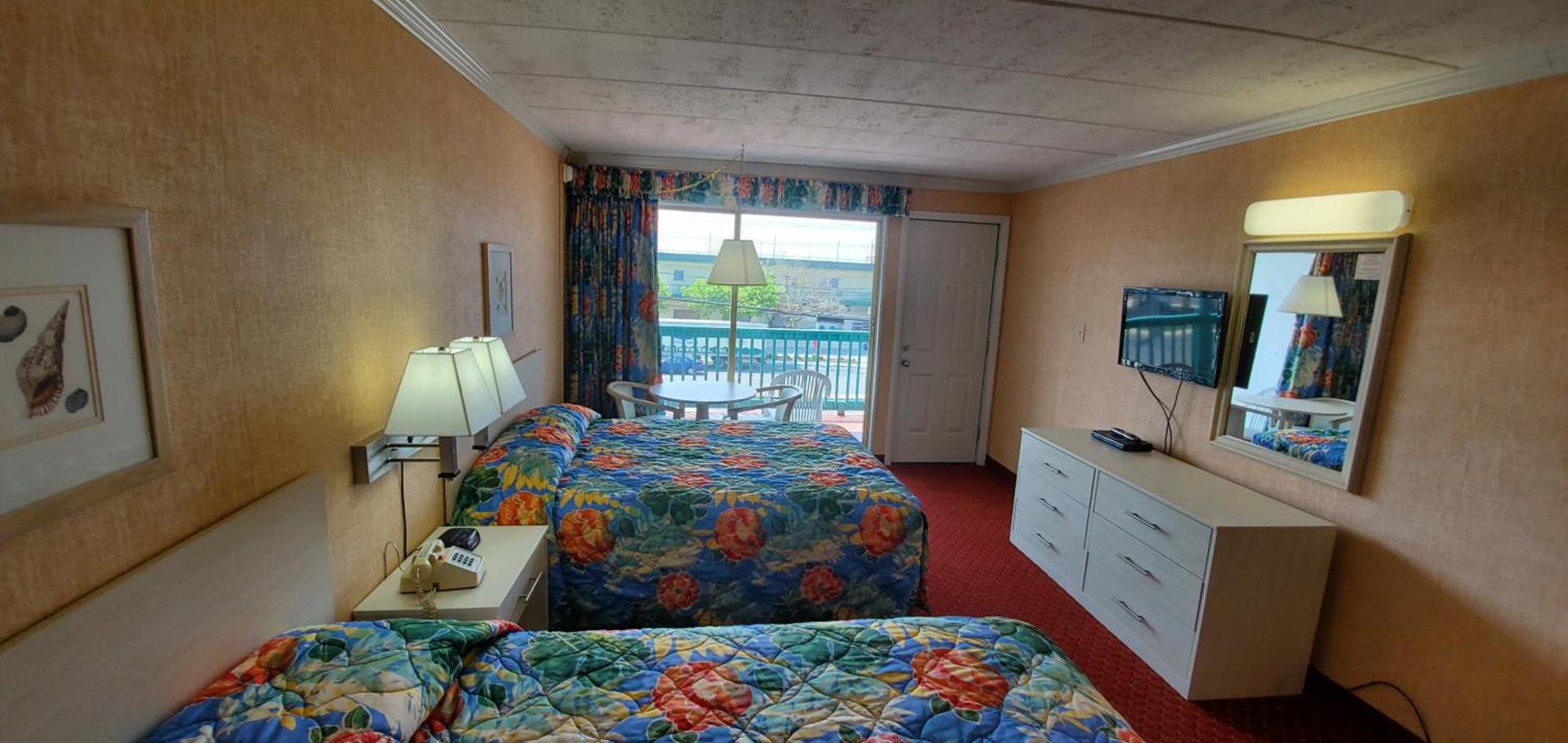 Shangri-La Motel photo 7