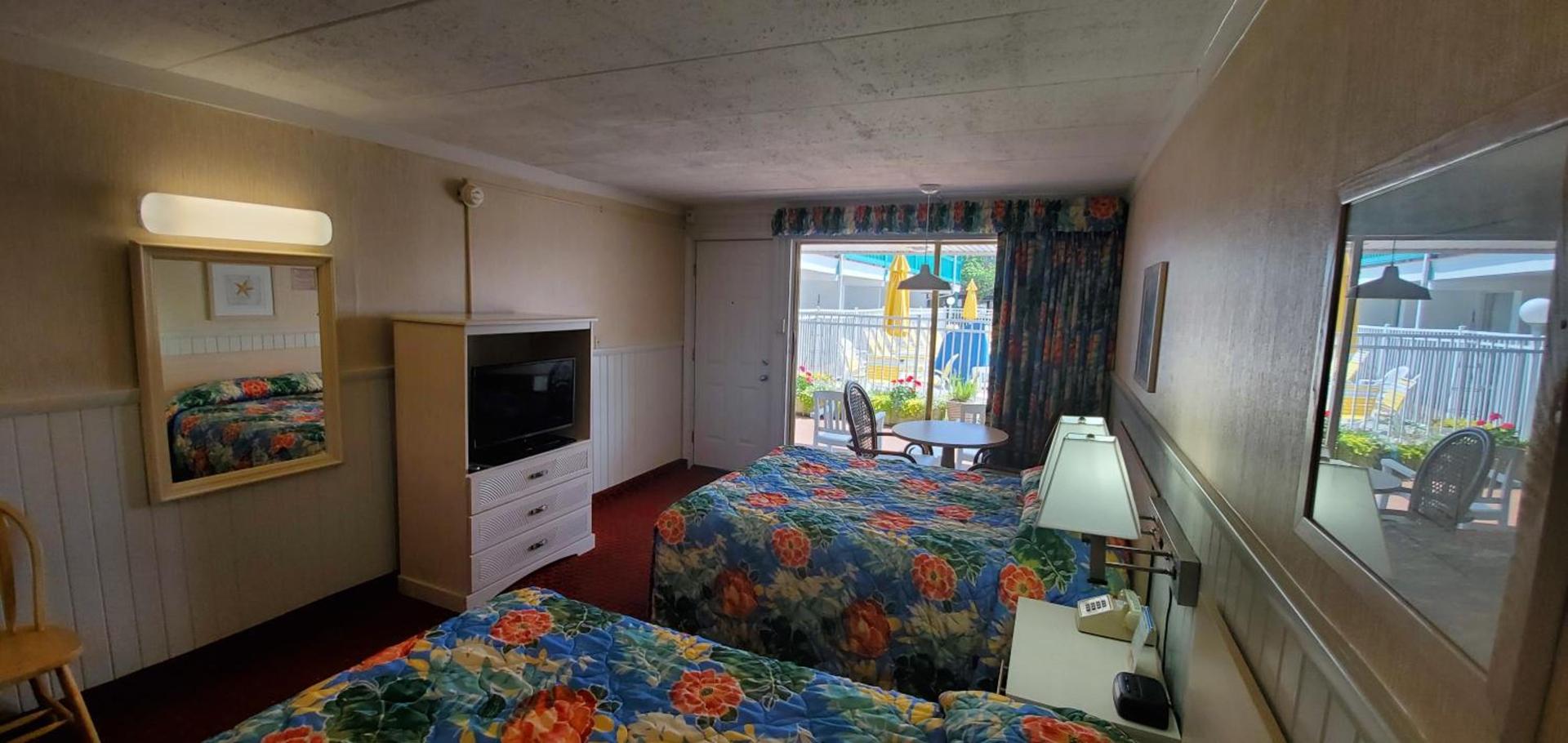 Shangri-La Motel photo 4