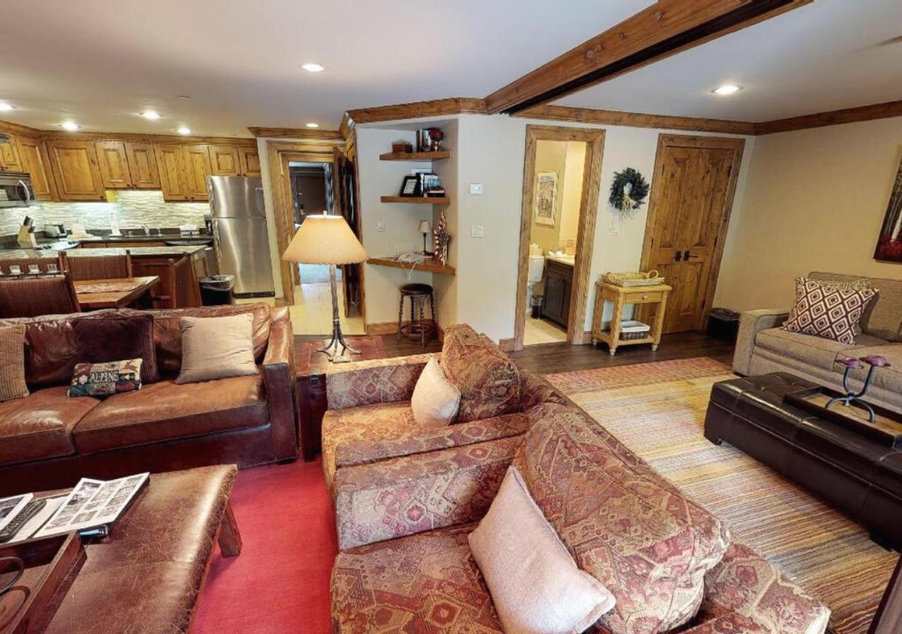 Manor Vail Lodge photo 37
