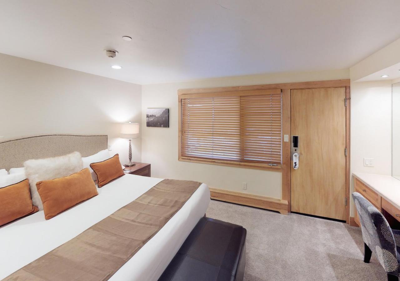 Manor Vail Lodge photo 15