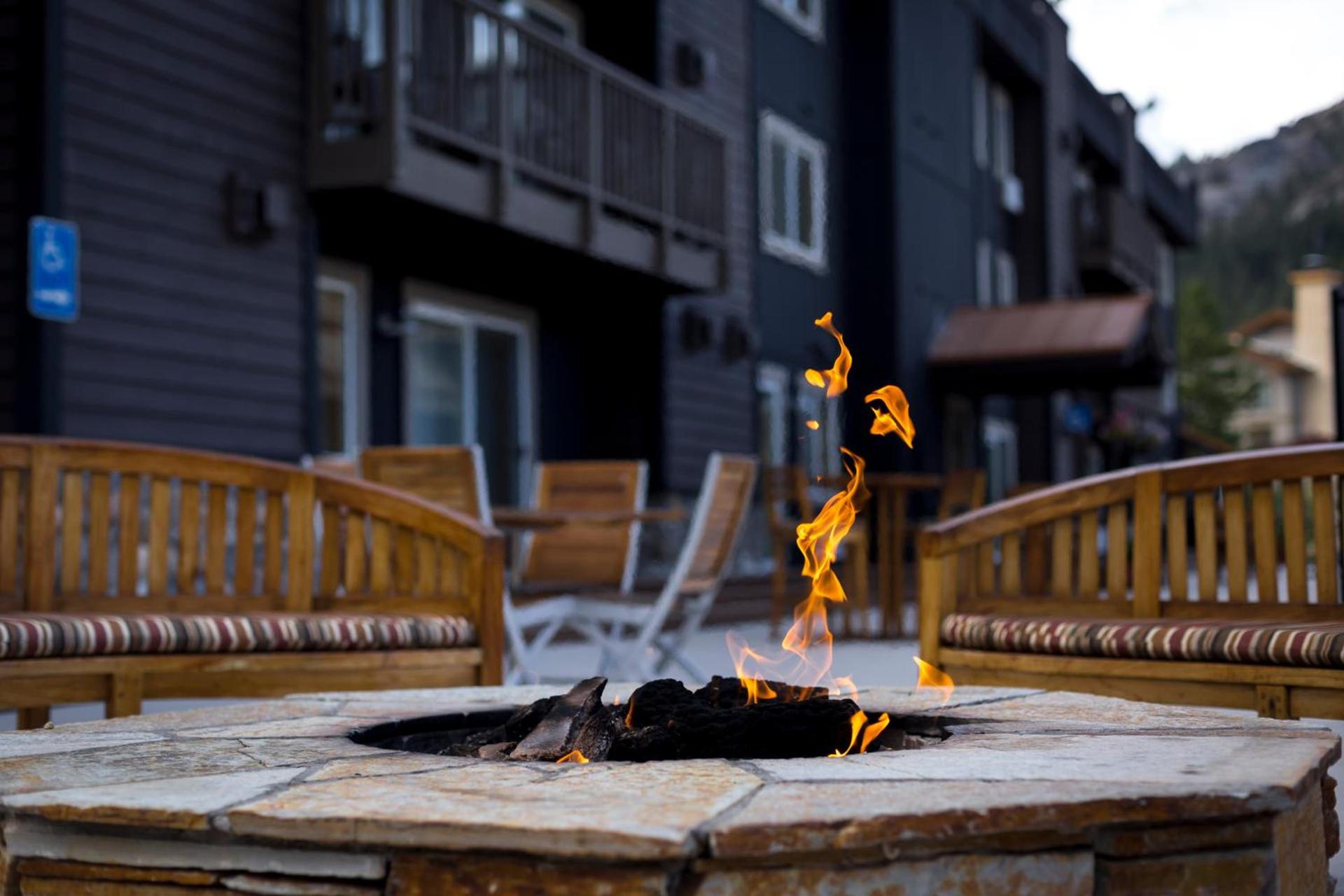 Red Wolf Lodge at Olympic Valley photo 8