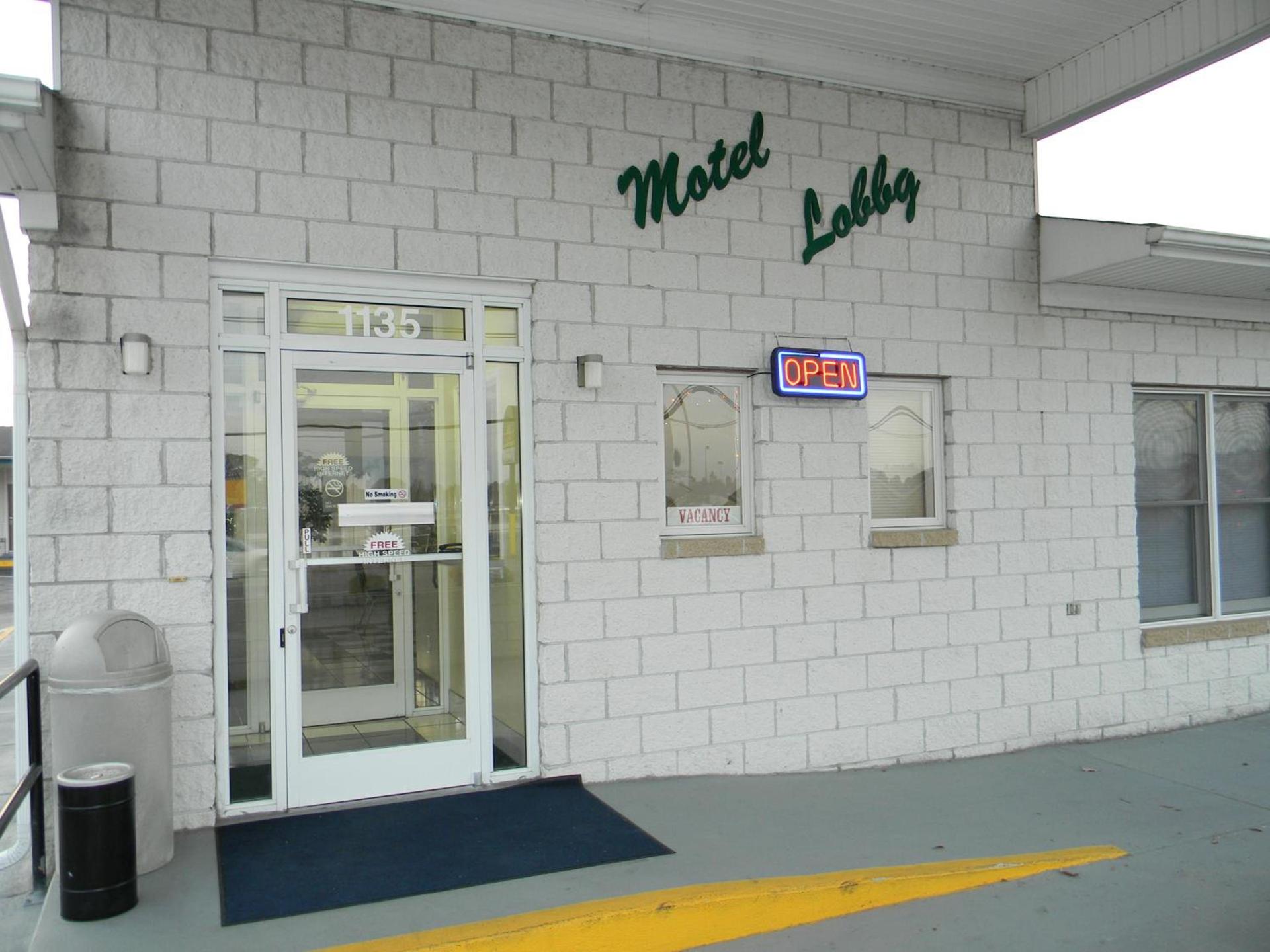 Fairfax Motel photo 9