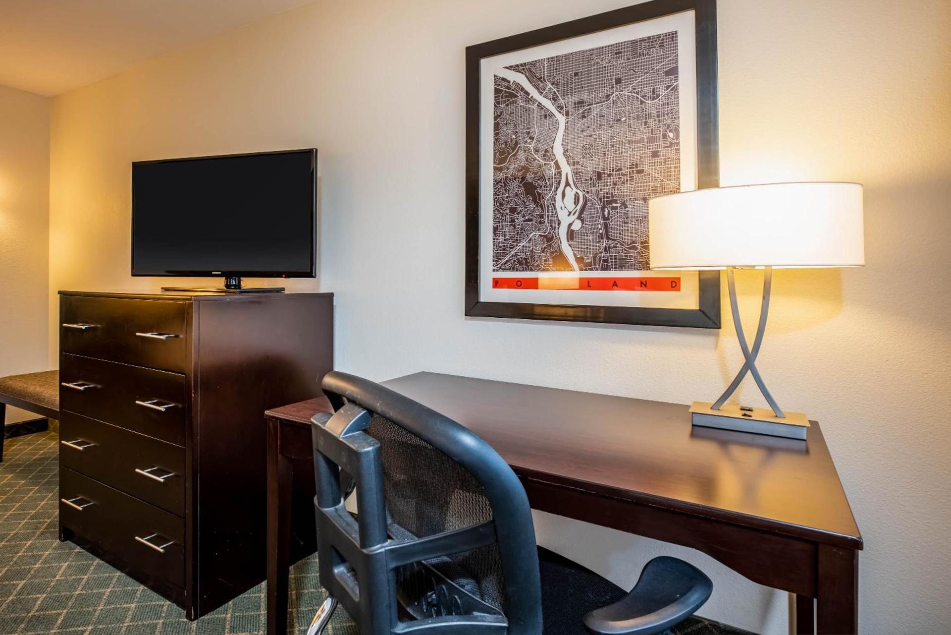 La Quinta by Wyndham Portland Airport photo 86