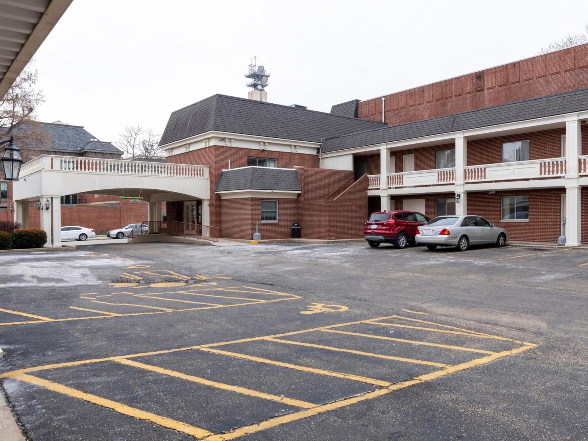 Mansion View Inn & Suites photo 27