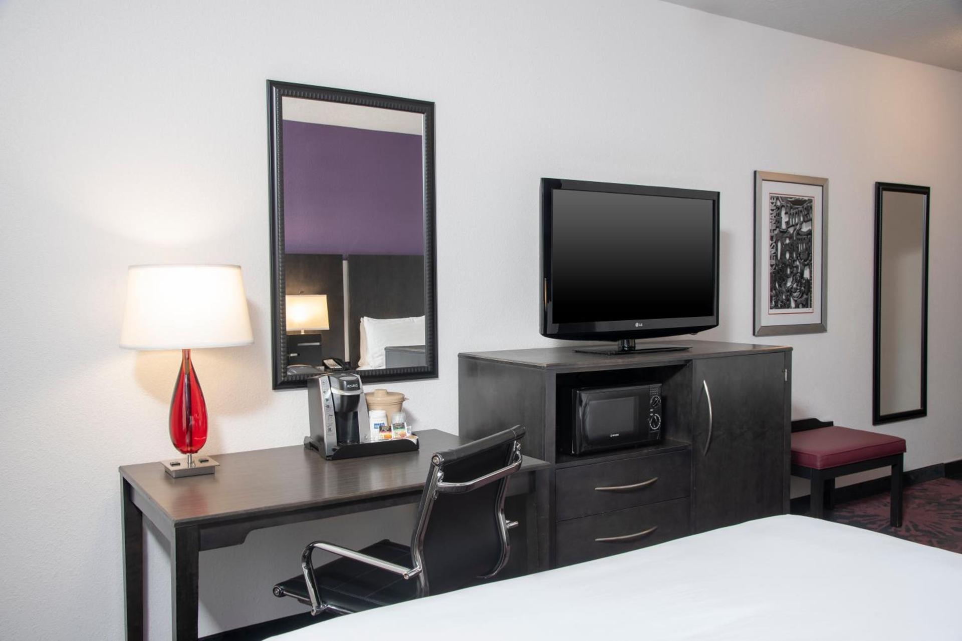 Holiday Inn Express & Suites Columbus - Polaris, an IHG Hotel photo 35