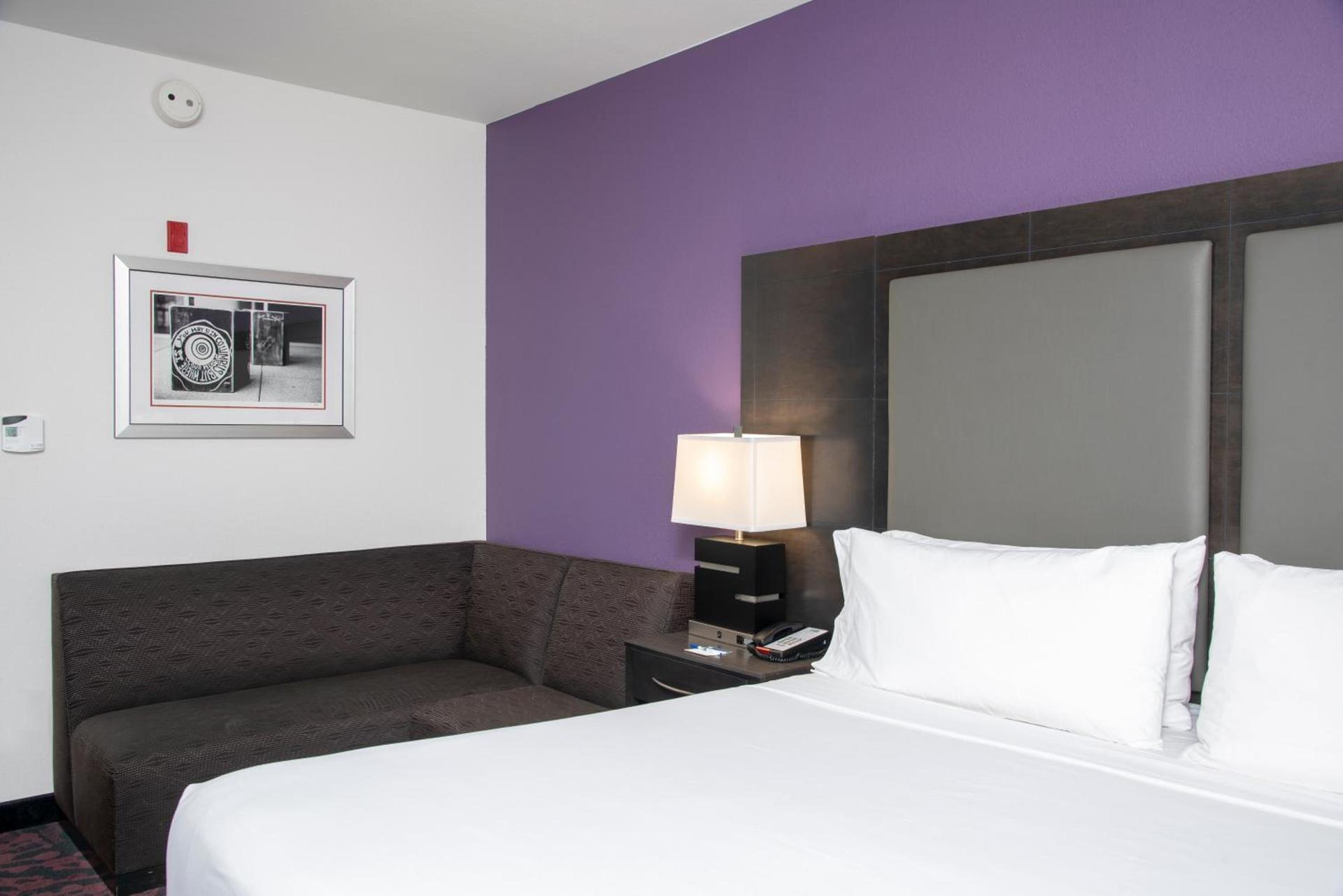Holiday Inn Express & Suites Columbus - Polaris, an IHG Hotel photo 41