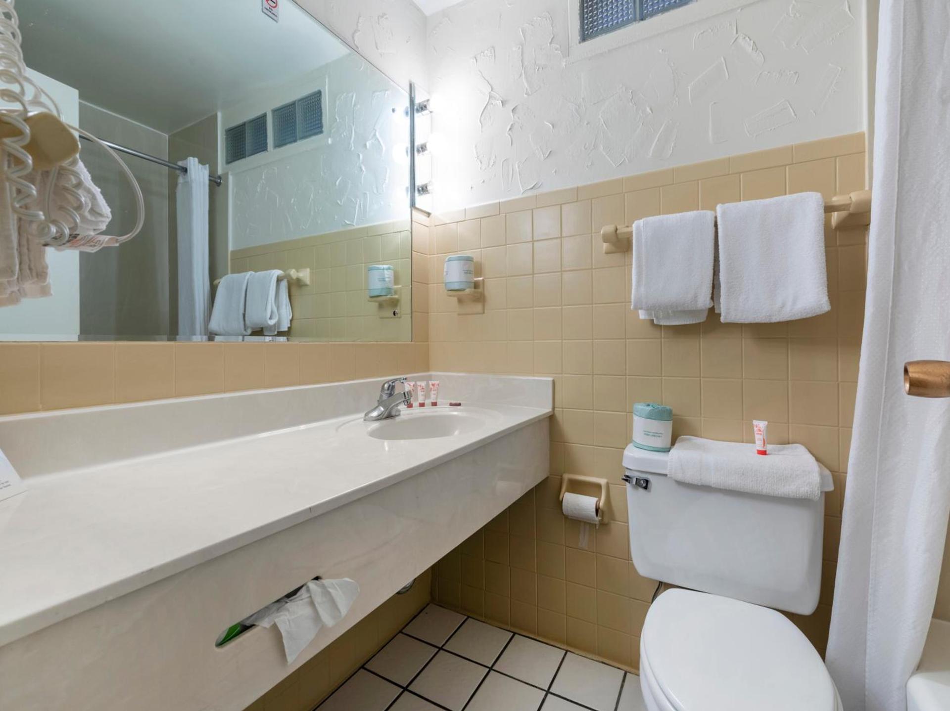 Mansion View Inn & Suites photo 59
