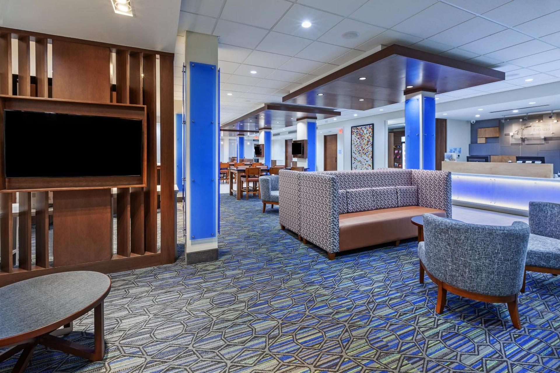 Holiday Inn Express & Suites - Tulsa Northeast - Owasso by IHG photo 15