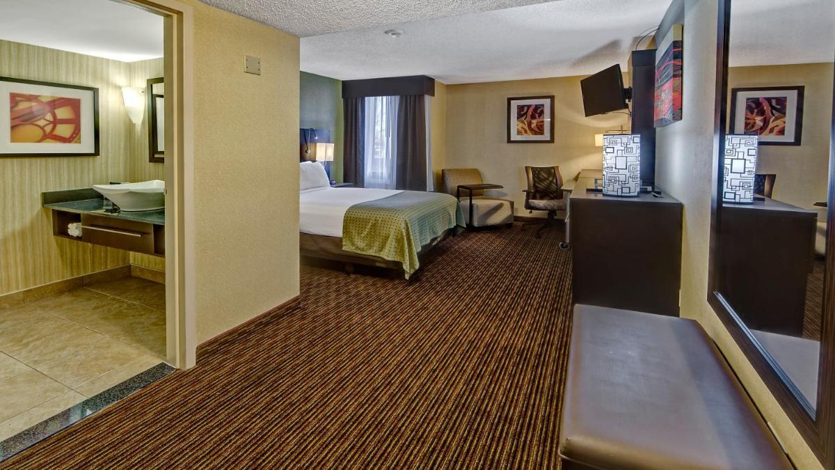 Clarion Hotel & Suites Conference Center Memphis Airport photo 8