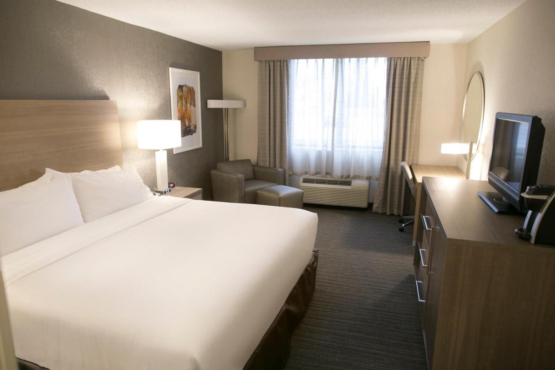Holiday Inn Fargo by IHG photo 68