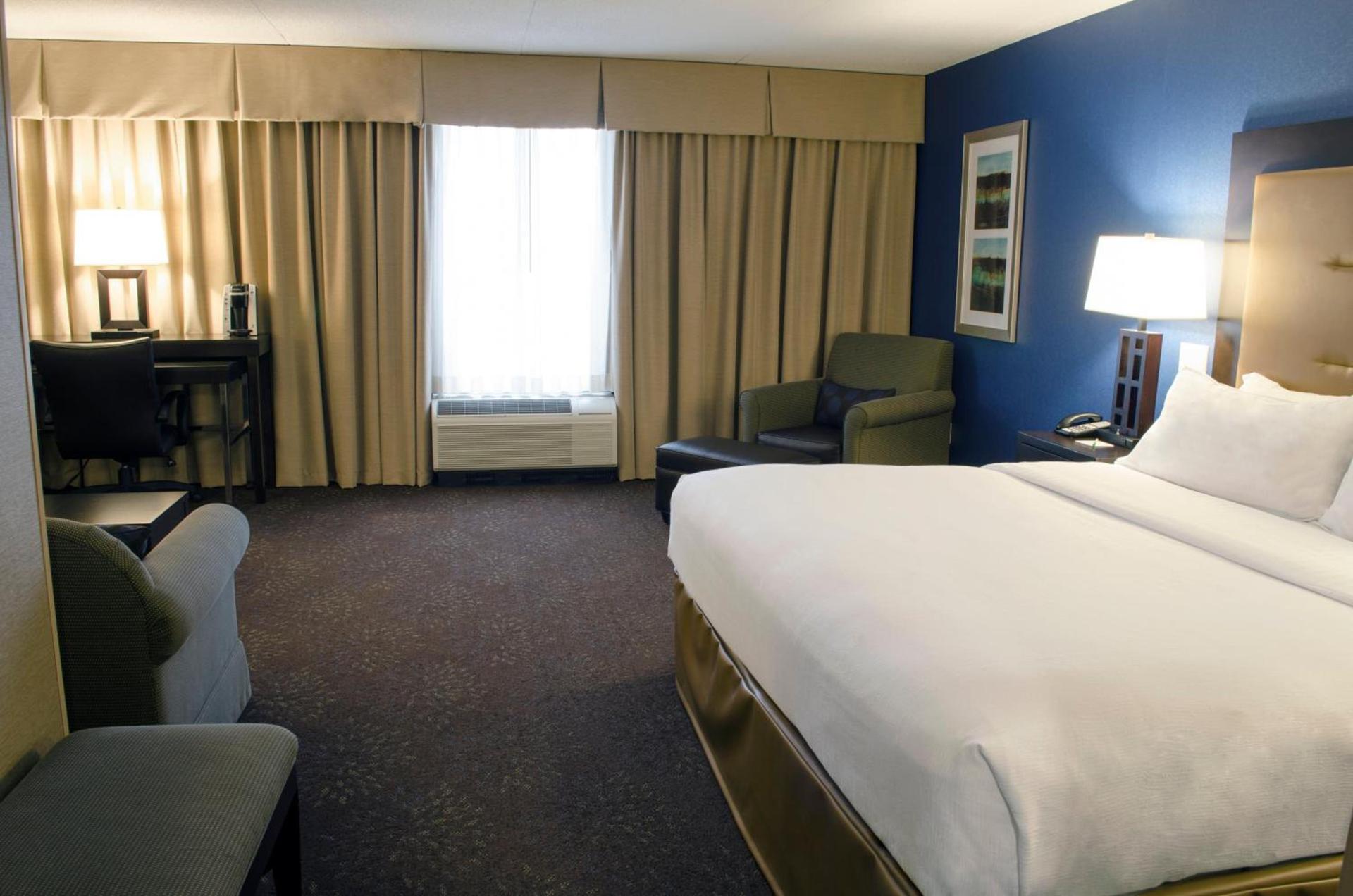 Holiday Inn Fargo by IHG photo 84