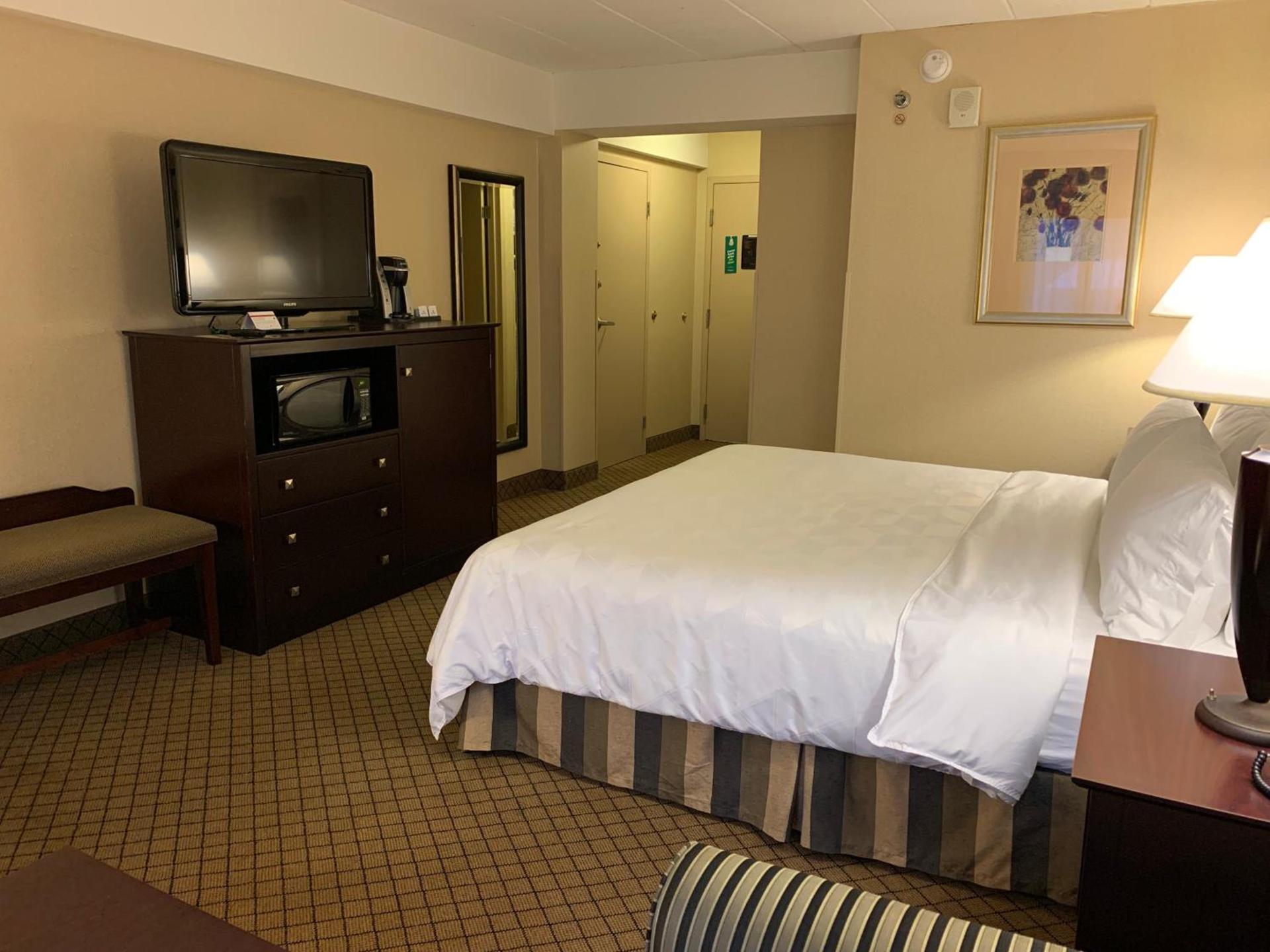 Holiday Inn Johnstown-Downtown by IHG photo 41