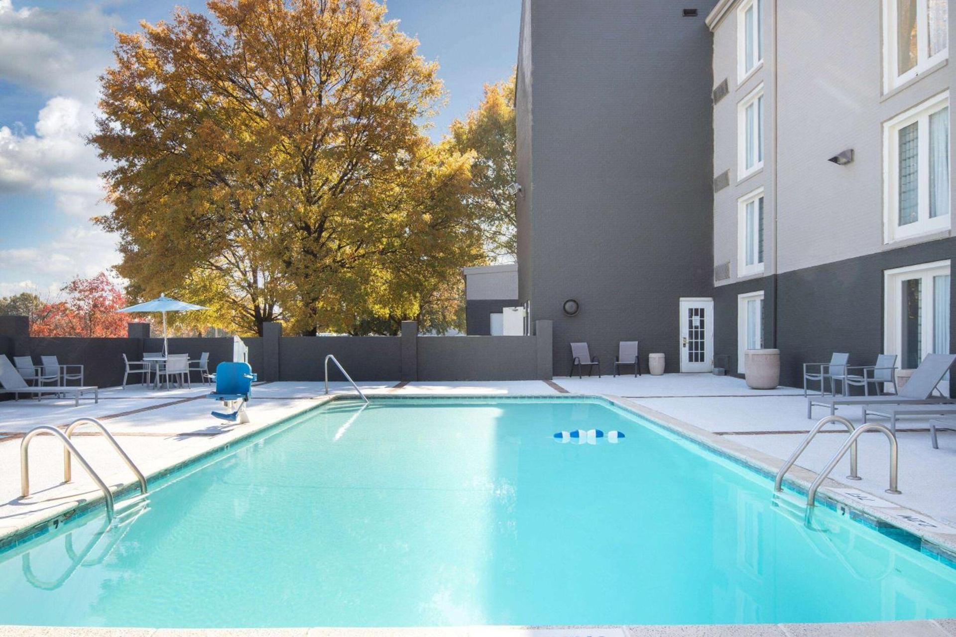 La Quinta by Wyndham Atlanta Airport South photo 5