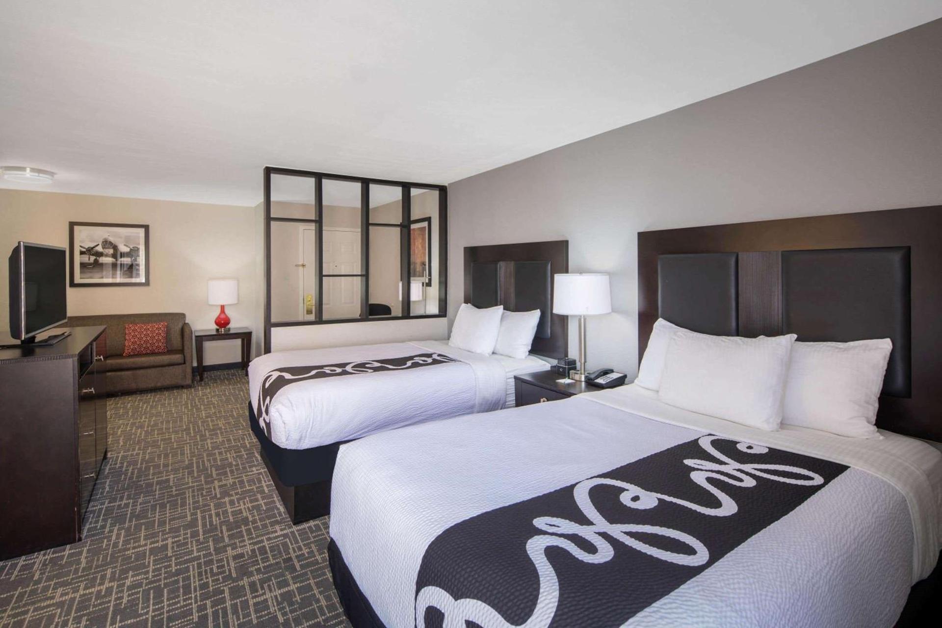 La Quinta by Wyndham Atlanta Airport South photo 39
