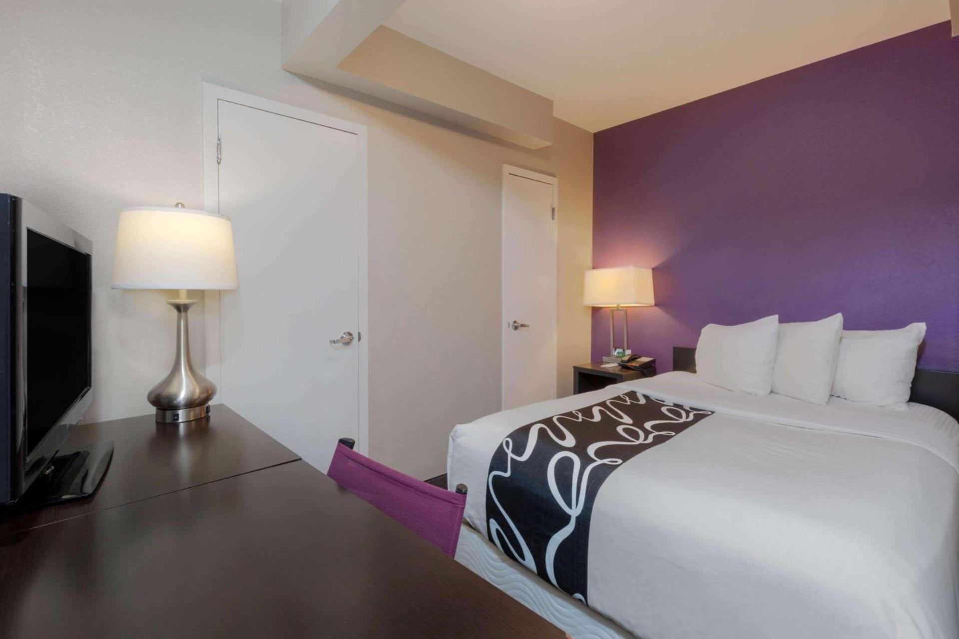 La Quinta by Wyndham New York City Central Park photo 10