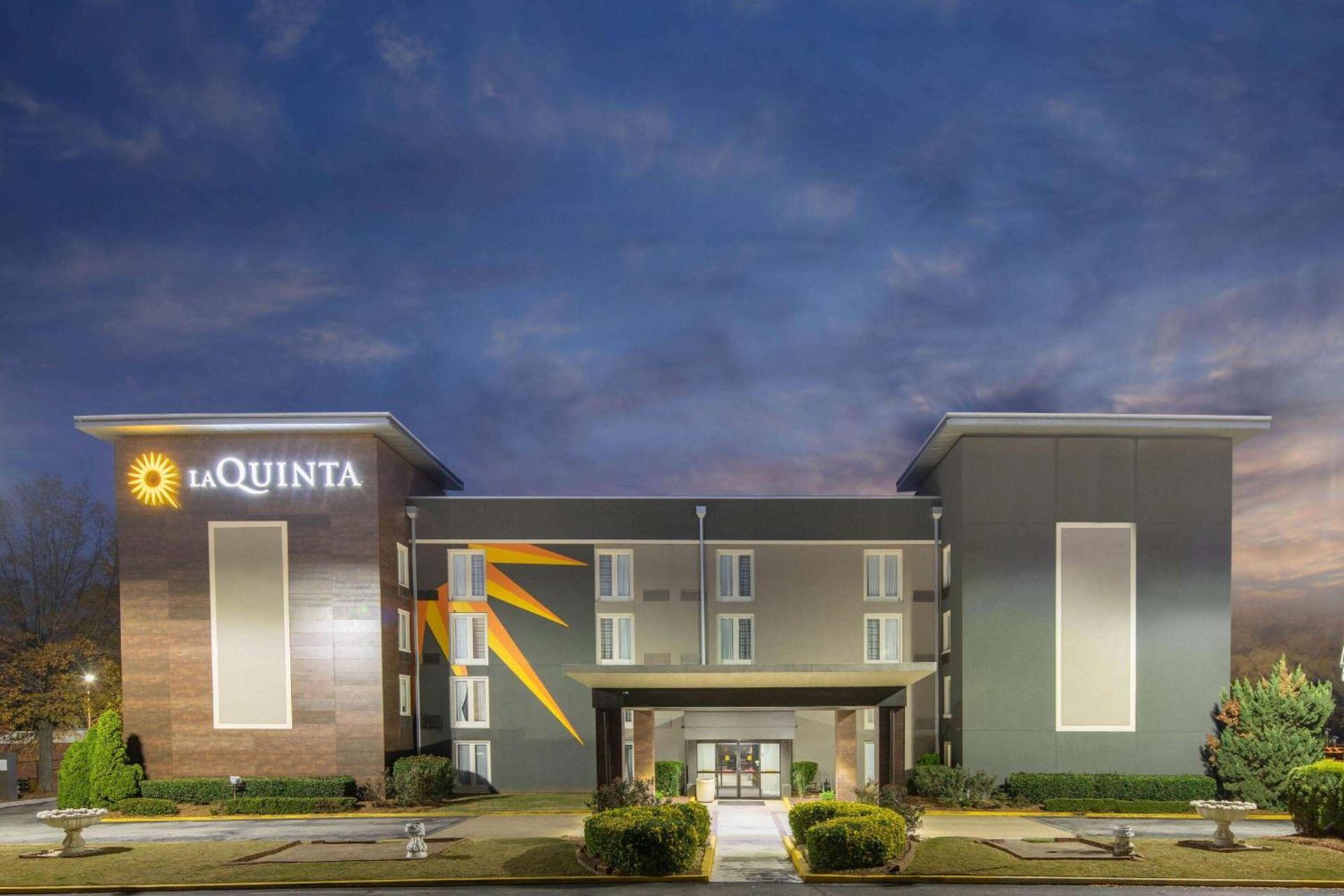 La Quinta by Wyndham Atlanta Airport South photo 48