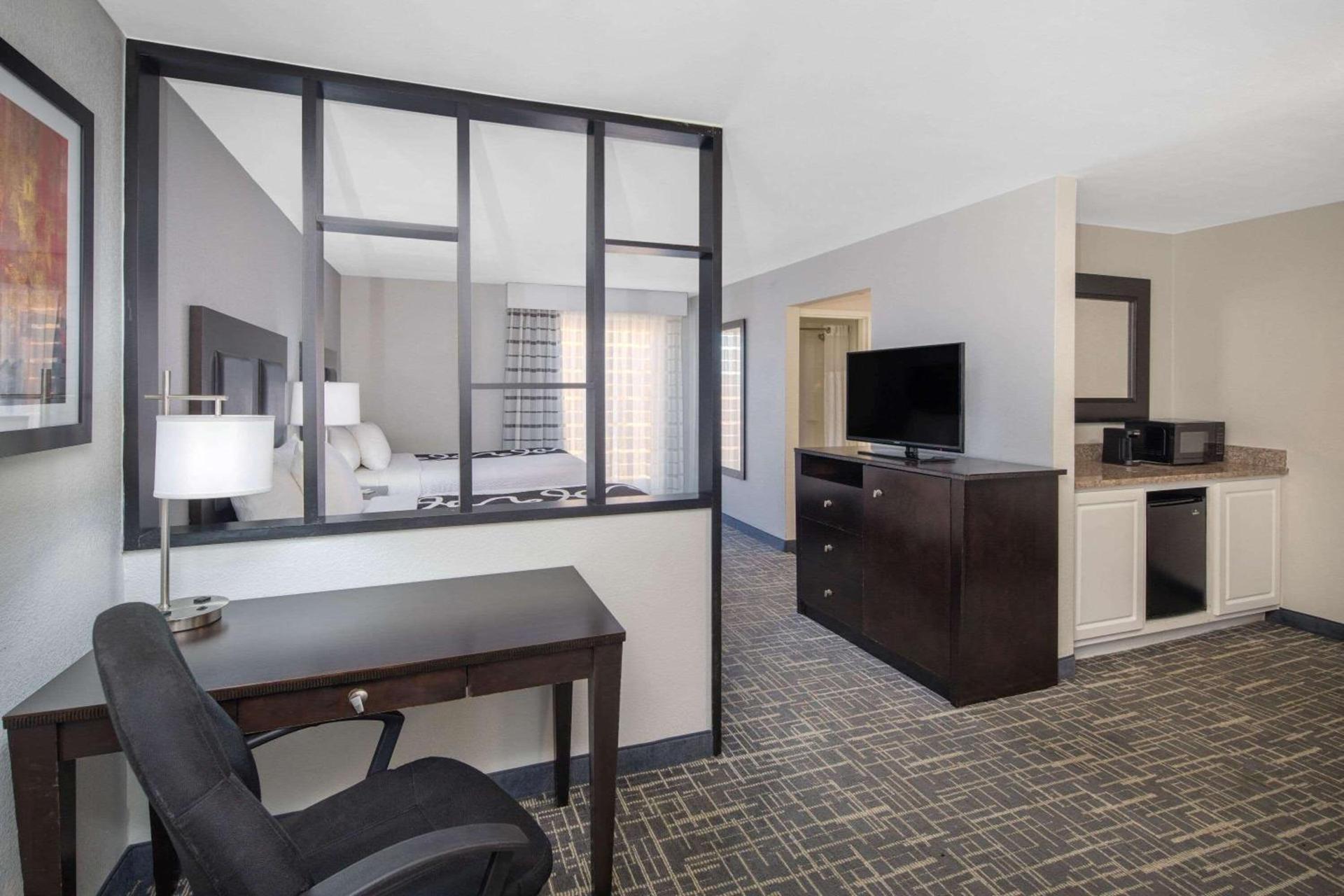 La Quinta by Wyndham Atlanta Airport South photo 51