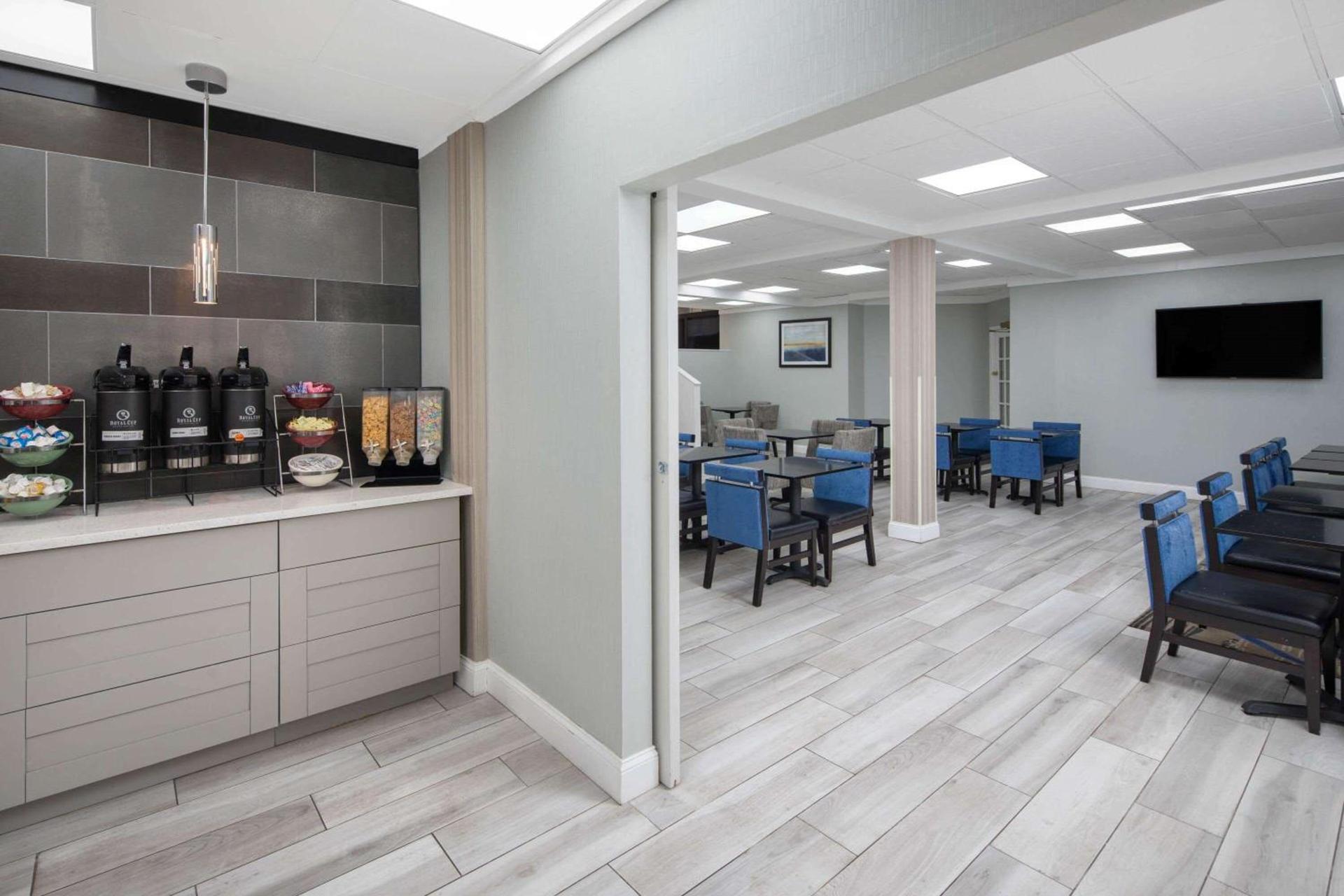 La Quinta by Wyndham Atlanta Airport South photo 54