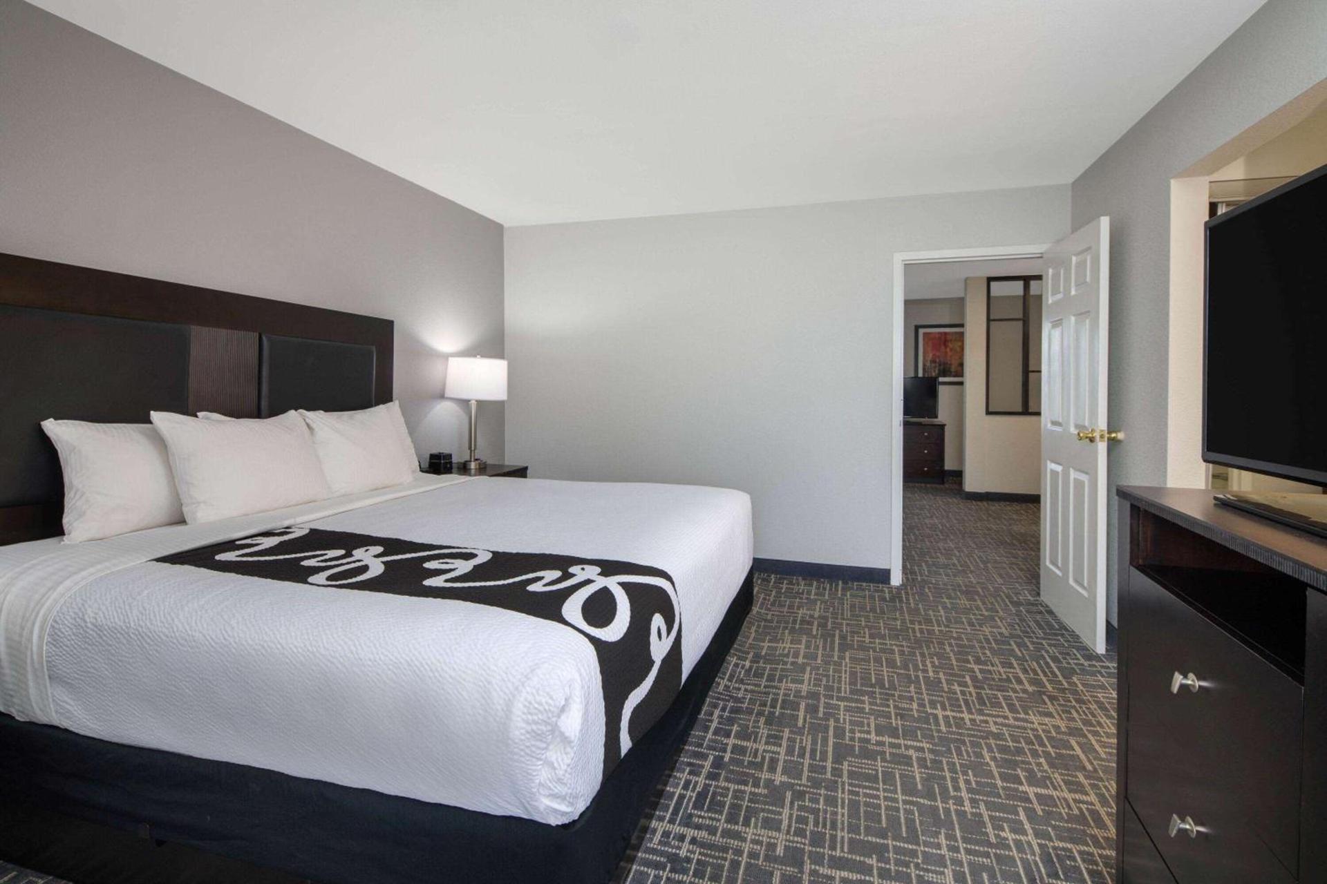 La Quinta by Wyndham Atlanta Airport South photo 55